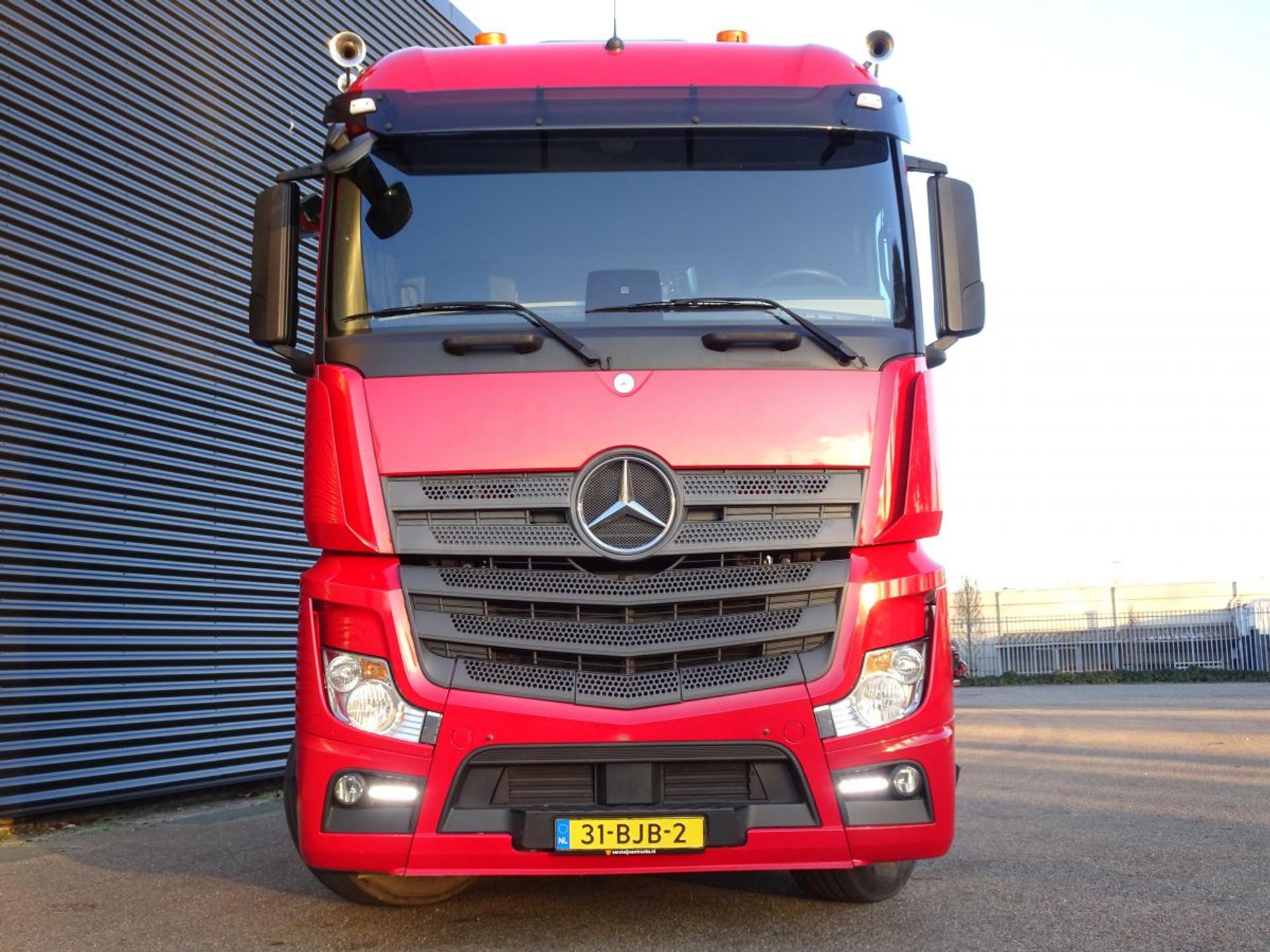 Foto 3 van Mercedes-Benz ACTROS 2645 / 6X2/4 / HYDRAULIC / 364 dkm!