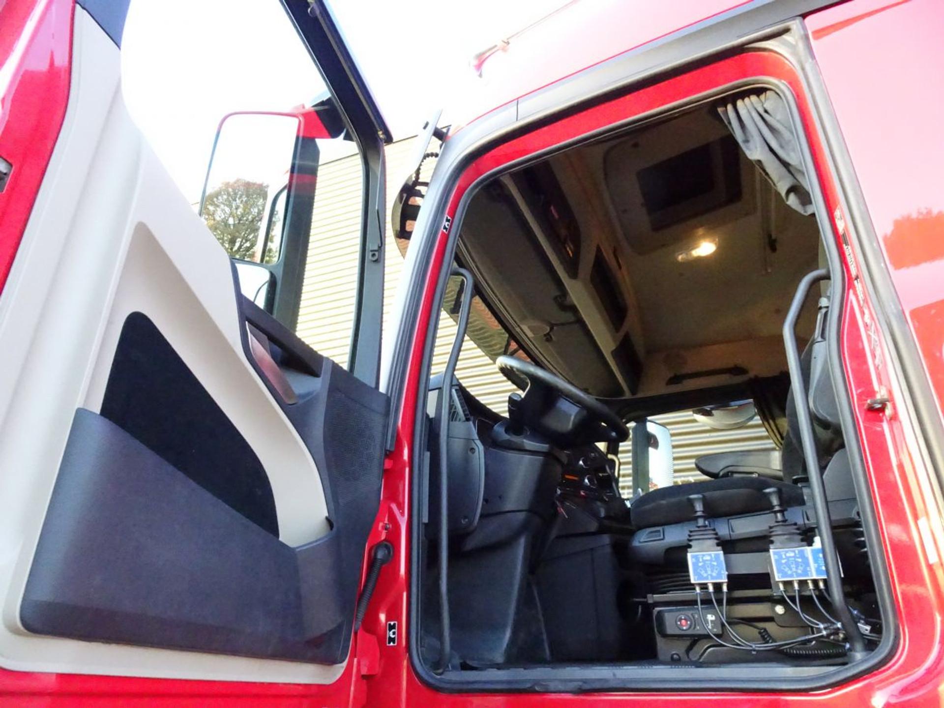 Foto 6 van Mercedes-Benz ACTROS 2645 / 6X2/4 / HYDRAULIC / 364 dkm!