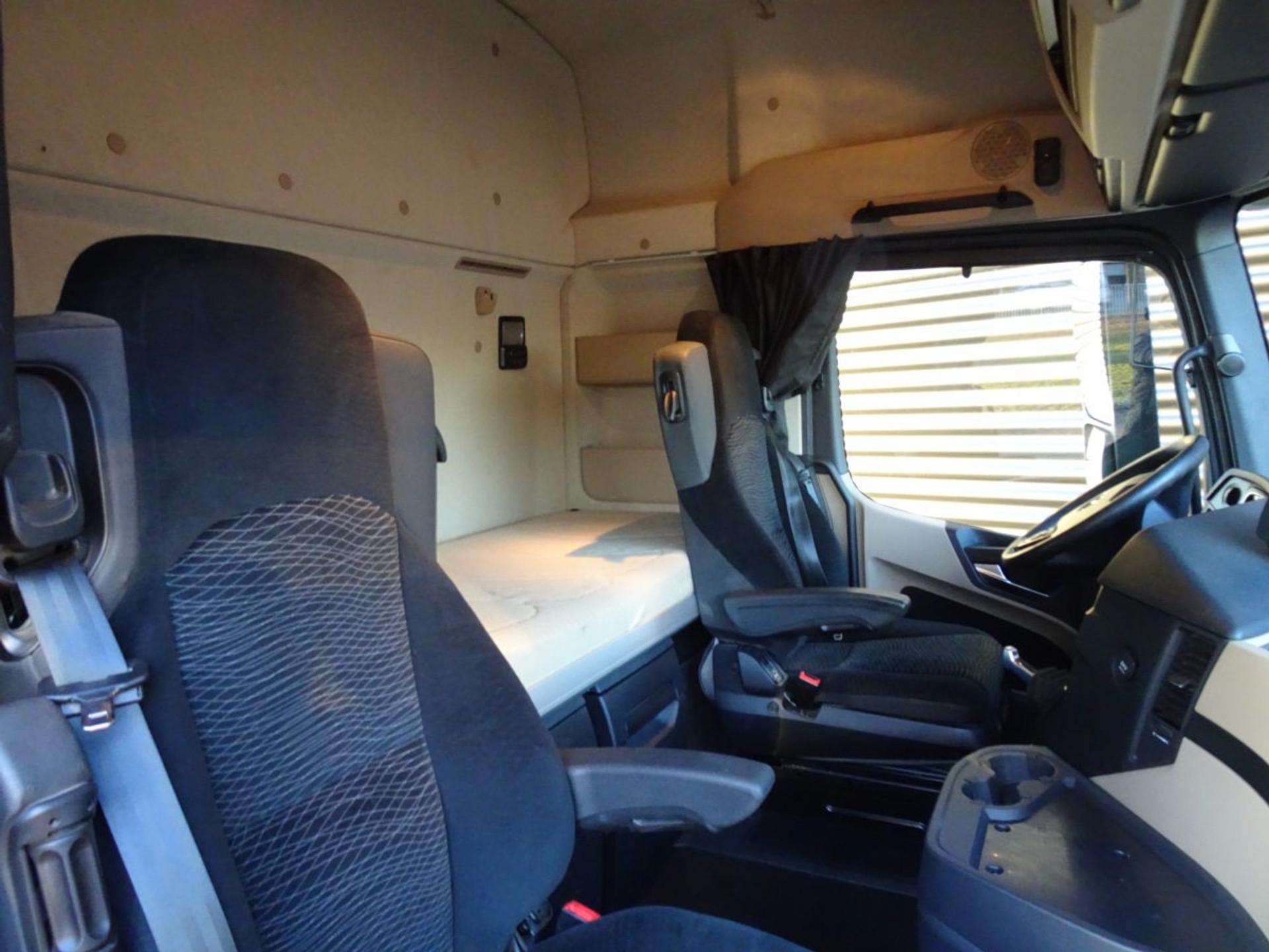 Foto 8 van Mercedes-Benz ACTROS 2645 / 6X2/4 / HYDRAULIC / 364 dkm!