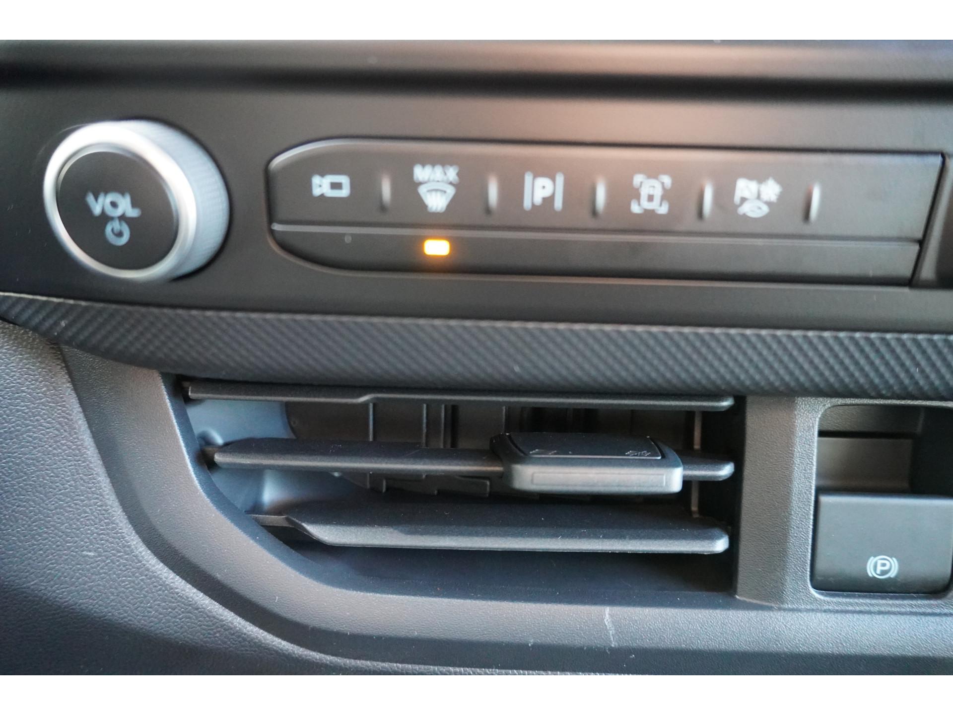 Foto 20 van Ford 320L 2.0 TDCI 170PK L2H1 Trail DubbelCabine AWD Automaat Schuifdeur L/R