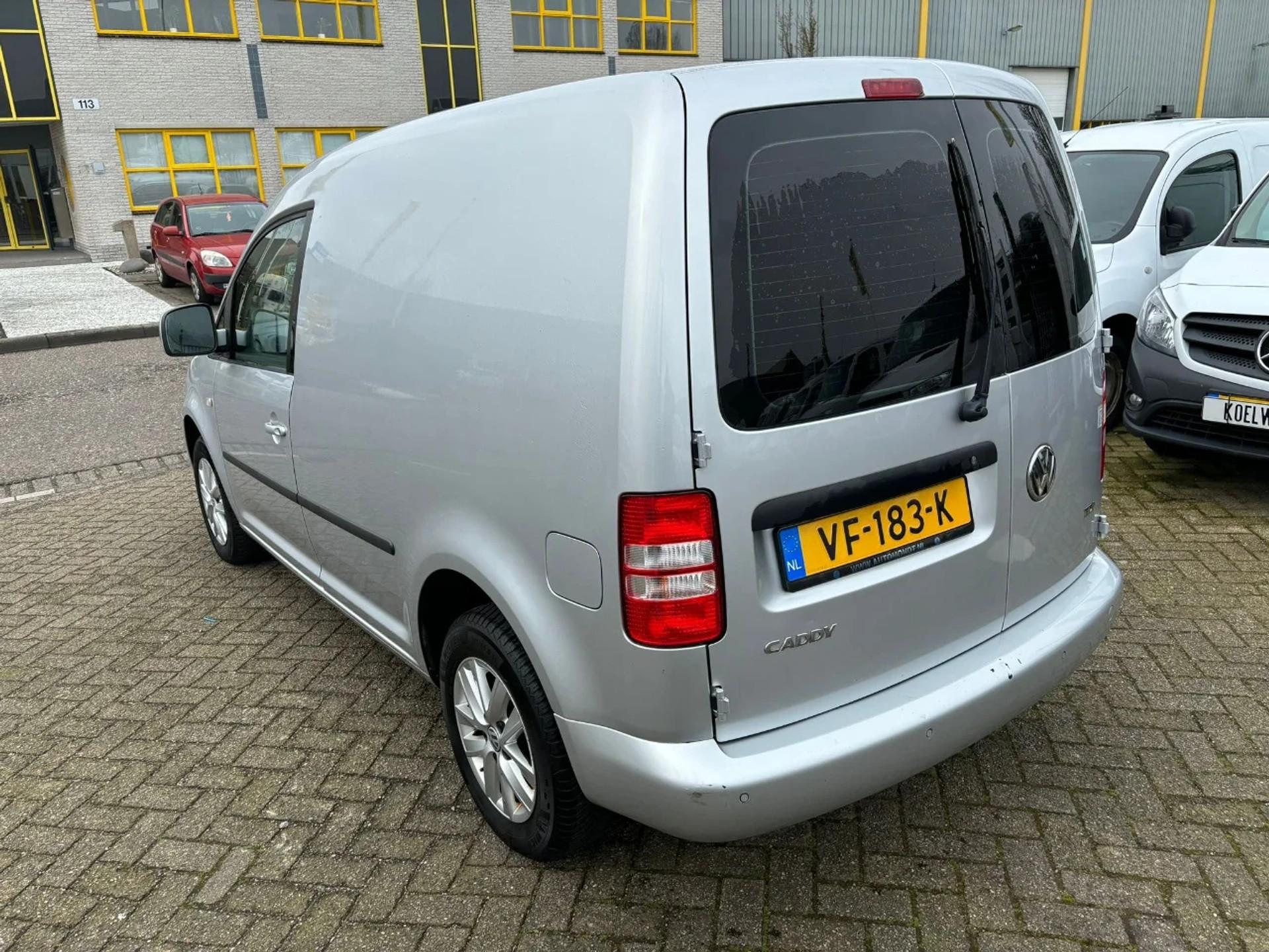 Foto 4 van Volkswagen Caddy 1.6TDI L1H1 Airco Cruisecontrol