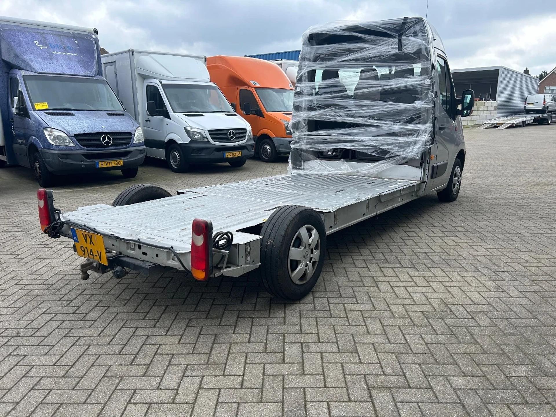 Foto 4 van Renault Master 2.3DCI L3 Chassis Cabine Platform 165PK Airco