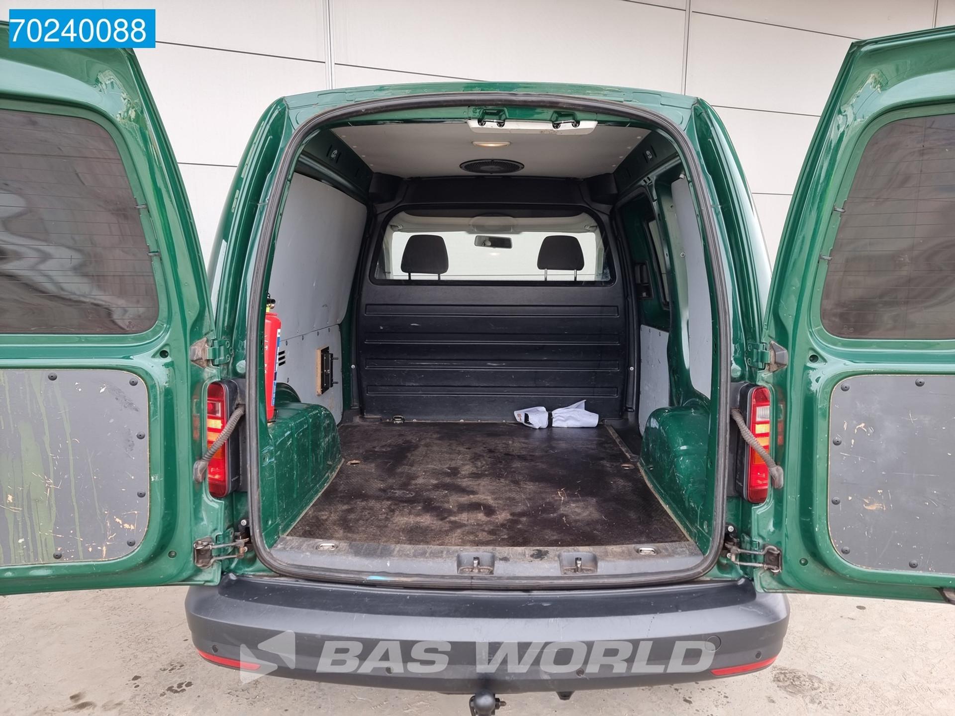 Foto 8 van Volkswagen Caddy 110PK L1H1 4-Motion Euro6 Airco Trekhaak 4x4 4WD Allrad 3m3 Airco Trekhaak Cruise control