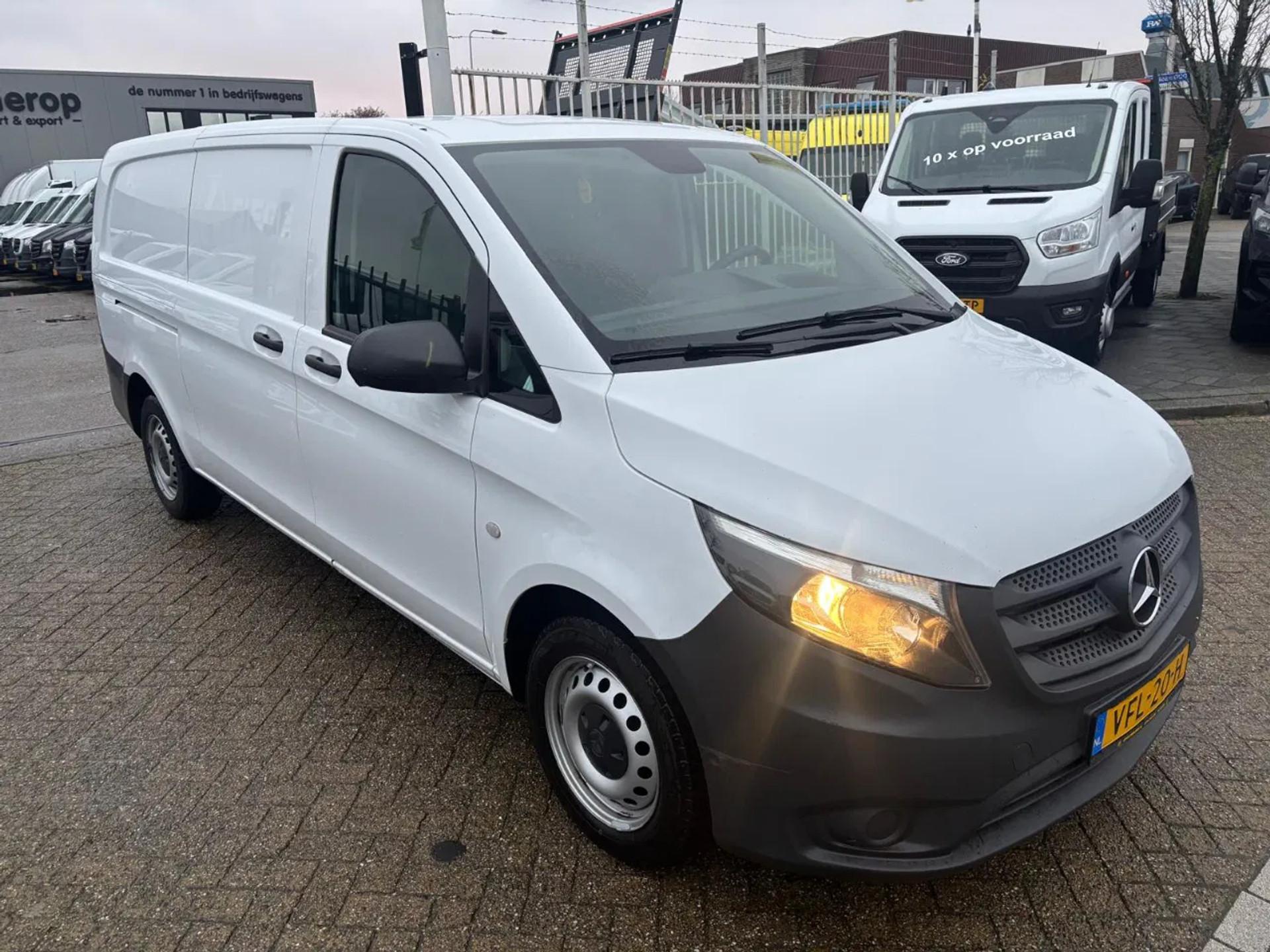 Foto 3 van Mercedes-Benz 114CDI L2H1 Automaat Cruisecontrol Navi Dubbele schuifdeur EURO 6
