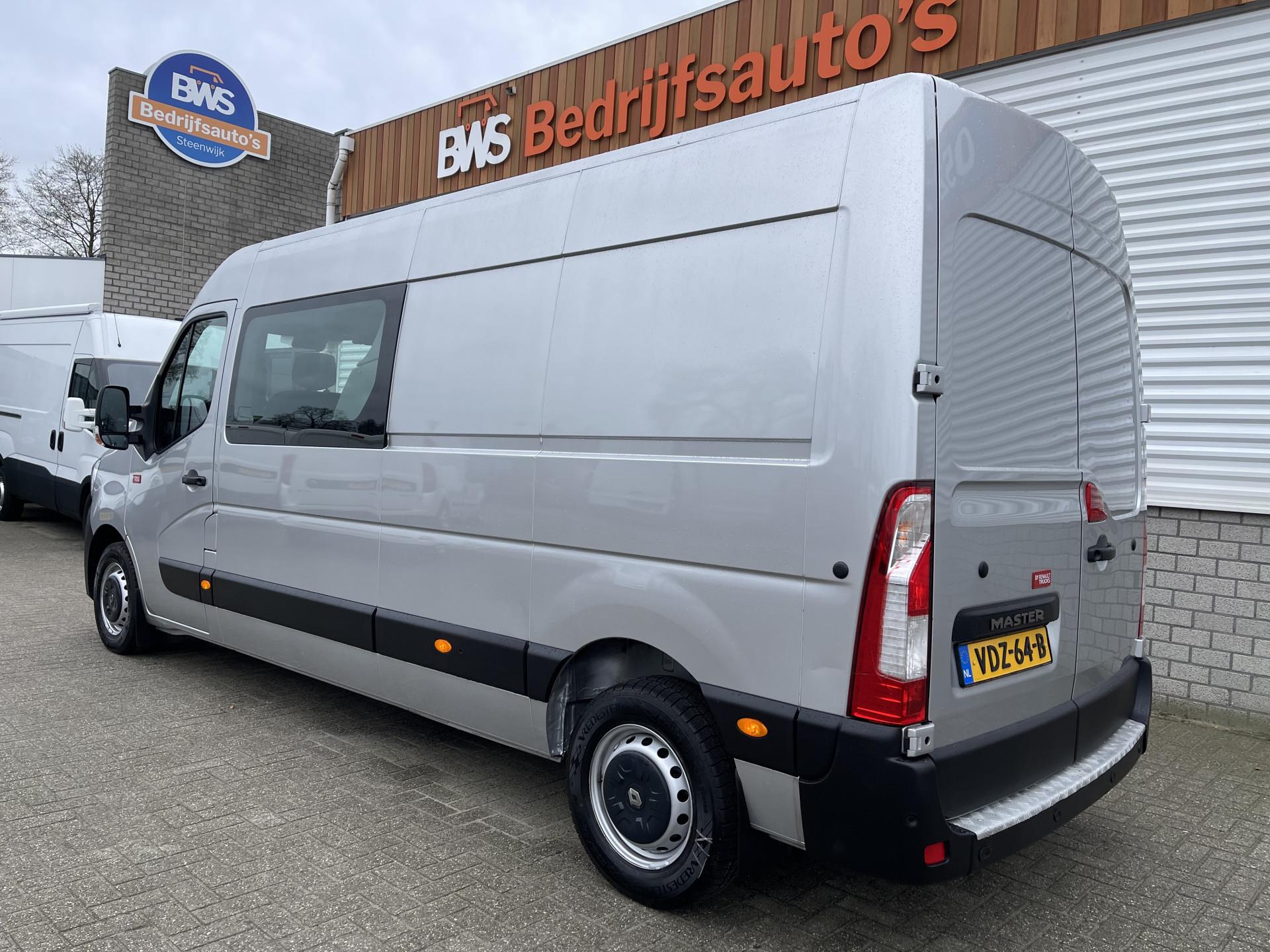 Foto 8 van Renault Master T35 2.3 dCi 135 L3H2 DC 7 persoons / vaste prijs rijklaar € 25.850 ex btw / lease vanaf € 462