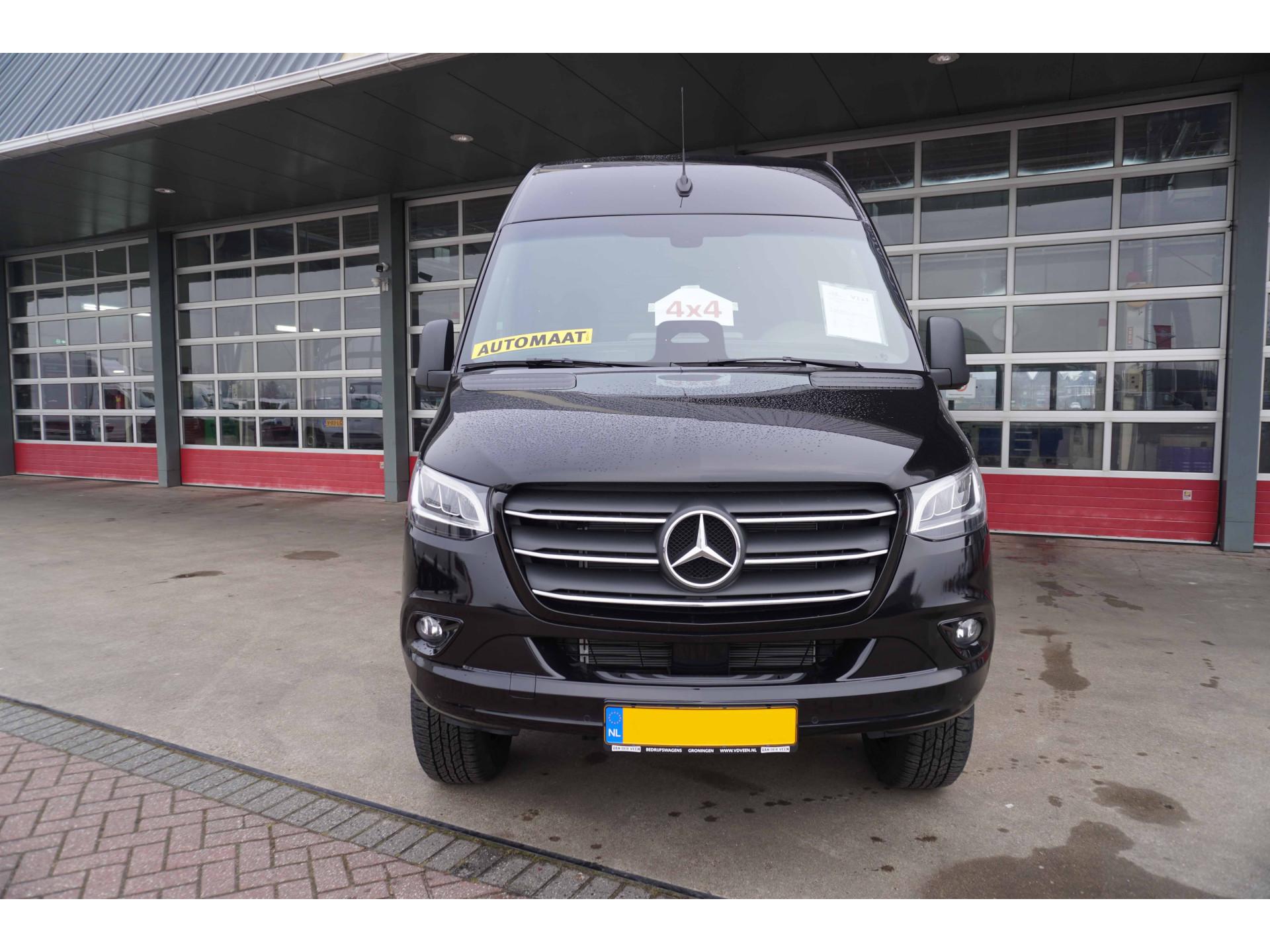 Foto 10 van Mercedes-Benz 319 CDI 191PK L3H2 4x4 Automaat