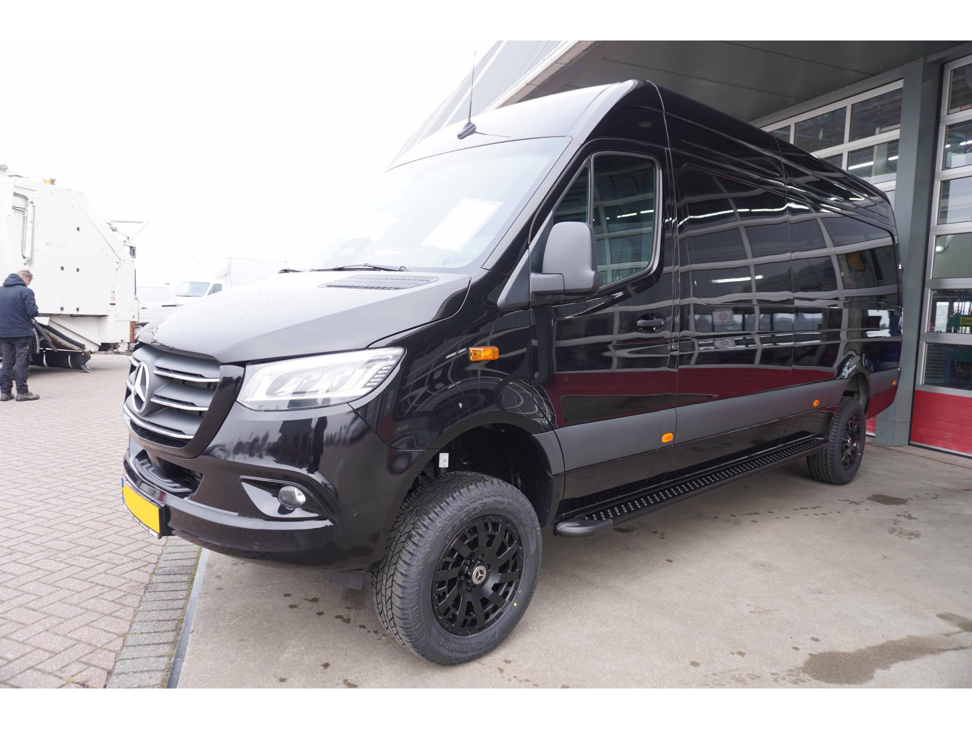 Foto 9 van Mercedes-Benz 319 CDI 191PK L3H2 4x4 Automaat