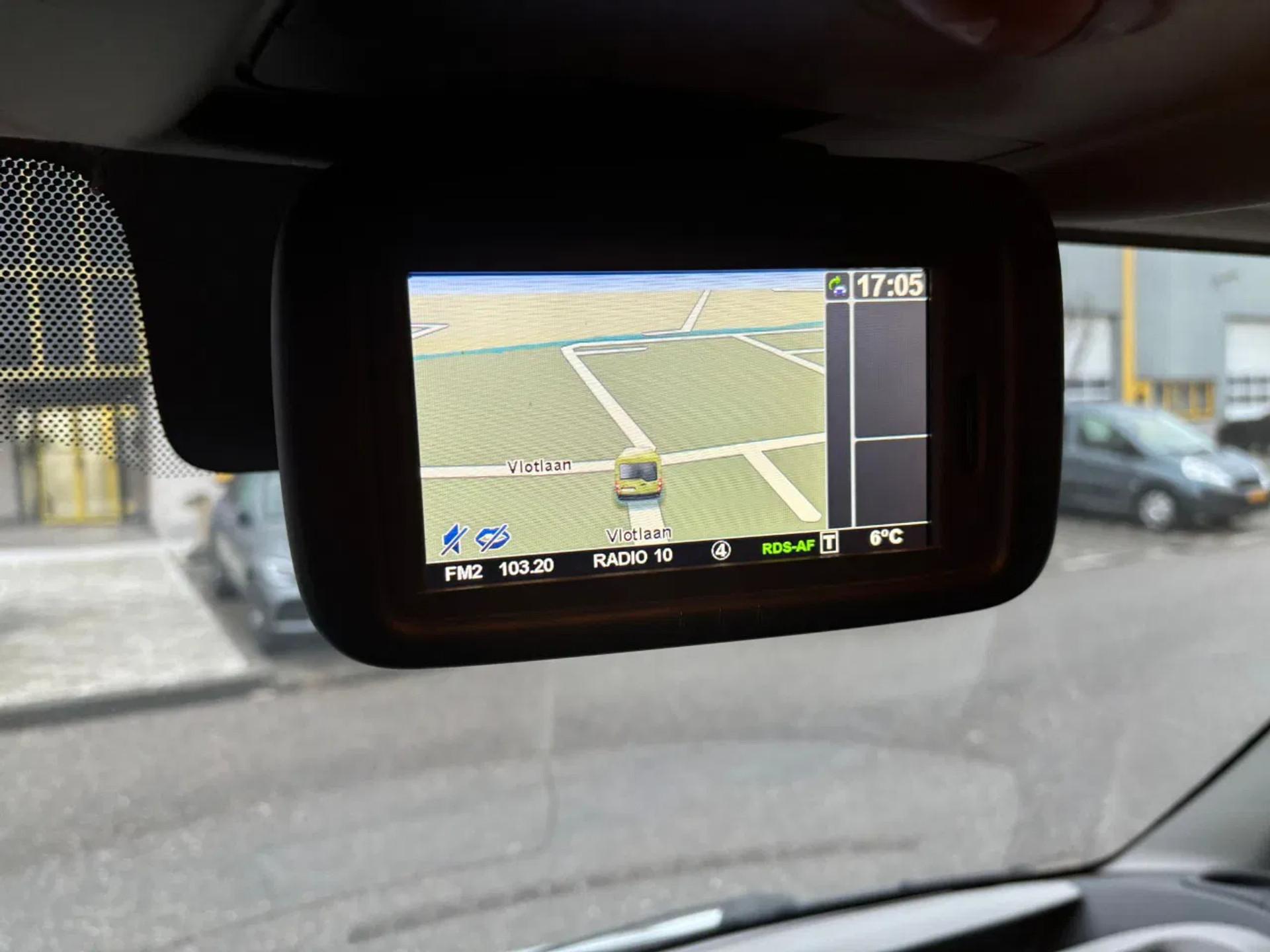 Foto 11 van Renault 2.3DCI L3H2 Koelwagen Airco Navi Cruisecontrol