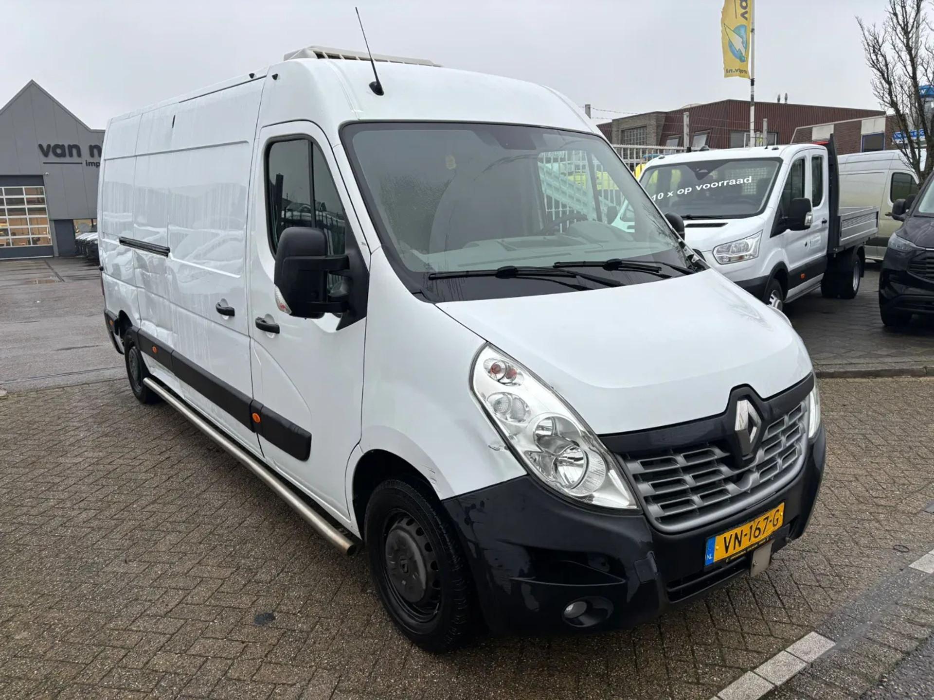 Foto 3 van Renault 2.3DCI L3H2 Koelwagen Airco Navi Cruisecontrol