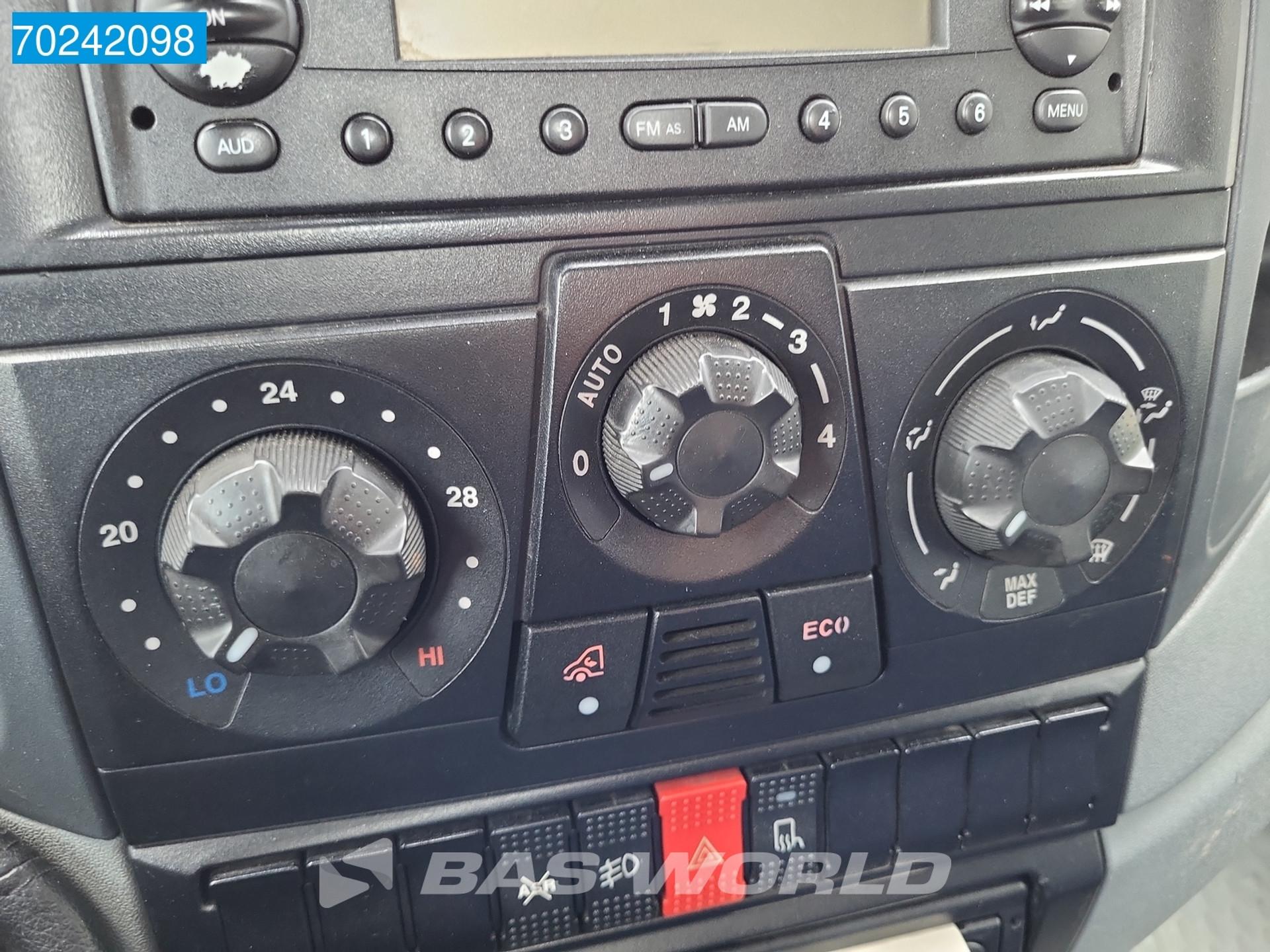 Foto 12 van Iveco 40C18 BE combinatie Iveco Daily Veldhuizen Oplegger BE Trekker Cruise control