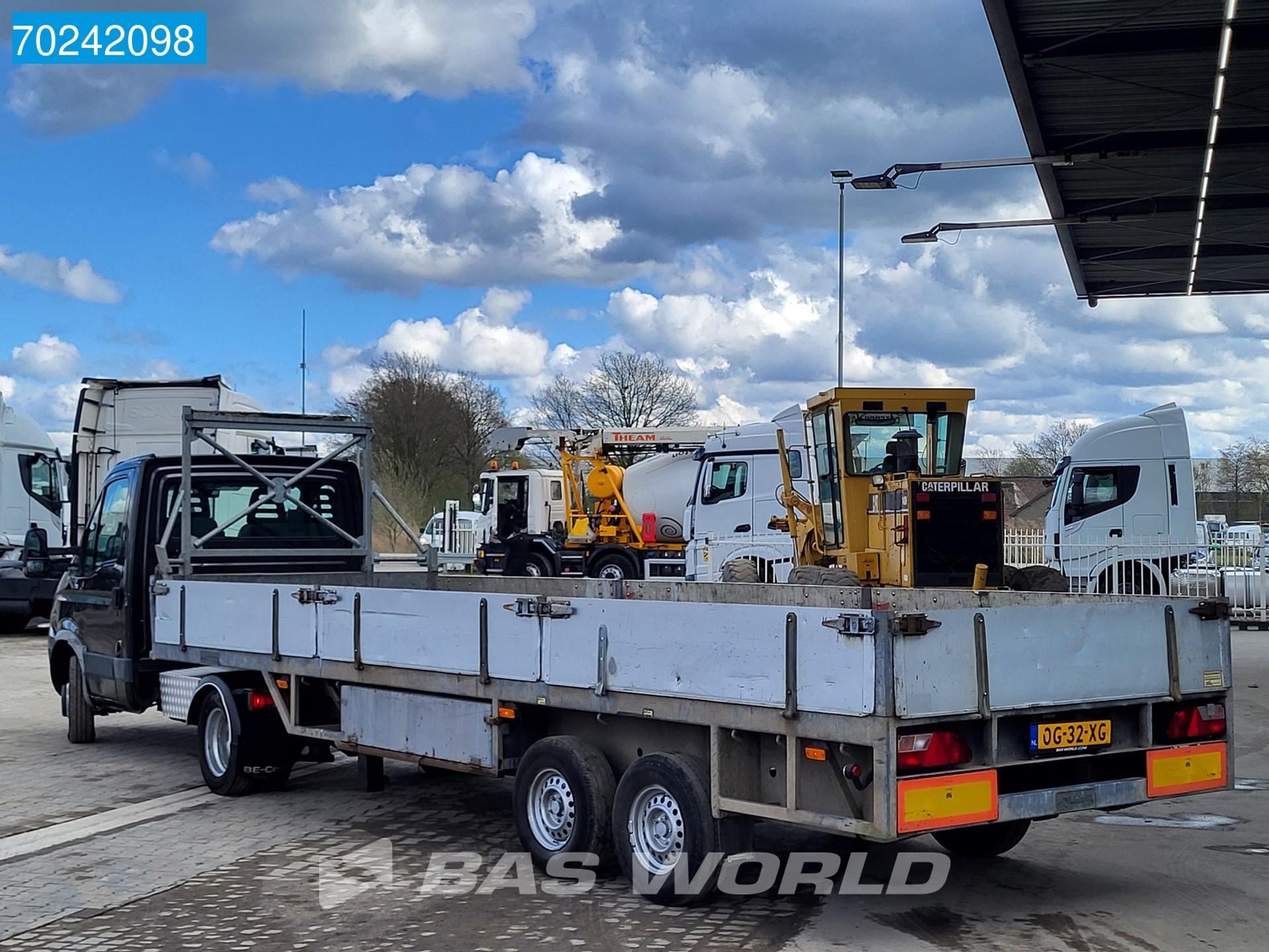 Foto 2 van Iveco 40C18 BE combinatie Iveco Daily Veldhuizen Oplegger BE Trekker Cruise control