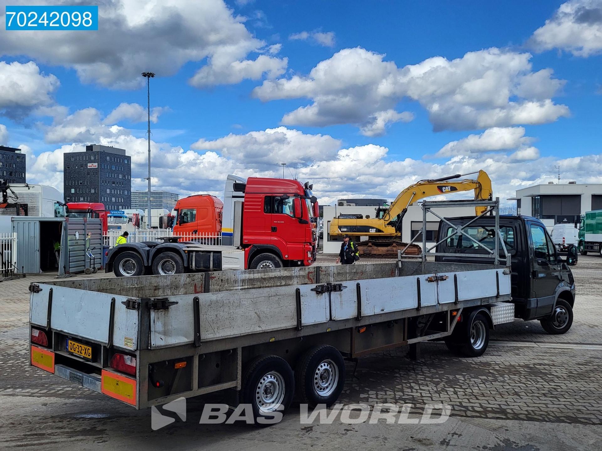 Foto 5 van Iveco 40C18 BE combinatie Iveco Daily Veldhuizen Oplegger BE Trekker Cruise control
