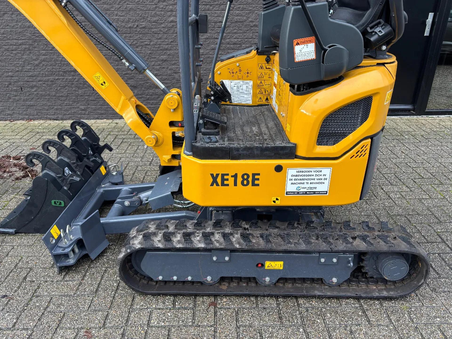 Foto 11 van XCMG XE18D Rups Graafmachine Snelwissel 3 Bakken  NIEUW