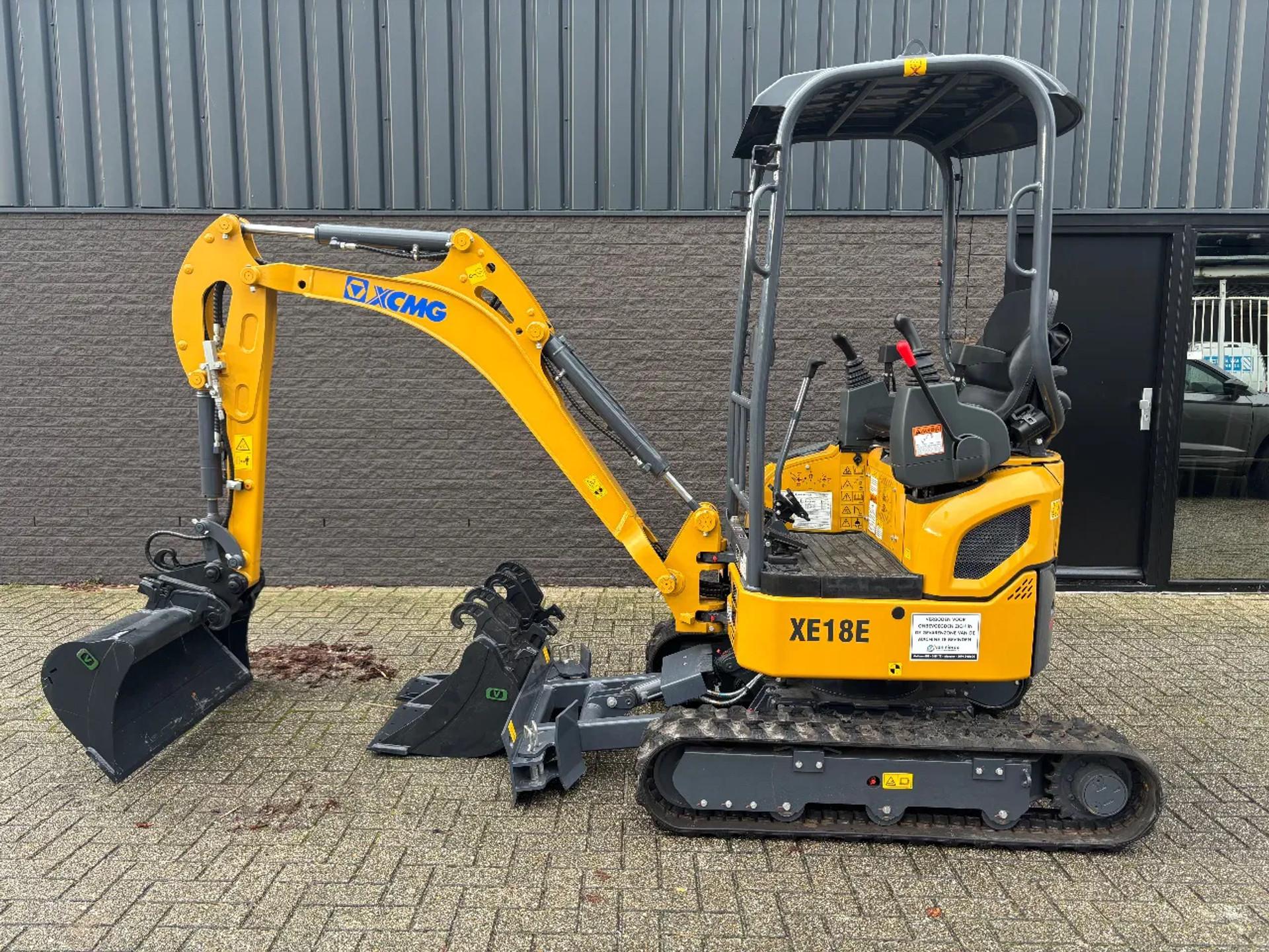 Foto 2 van XCMG XE18D Rups Graafmachine Snelwissel 3 Bakken  NIEUW