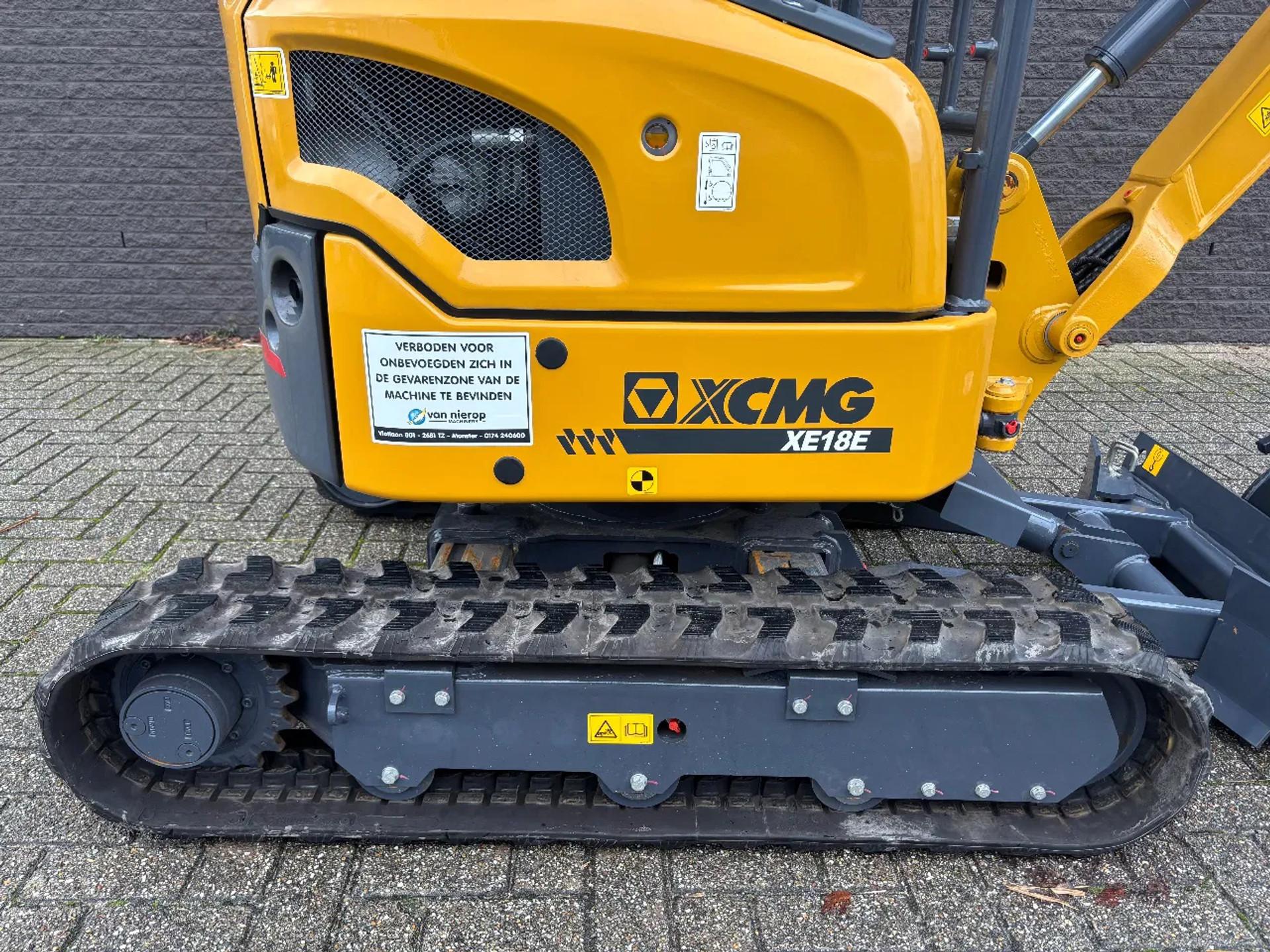 Foto 4 van XCMG XE18D Rups Graafmachine Snelwissel 3 Bakken  NIEUW