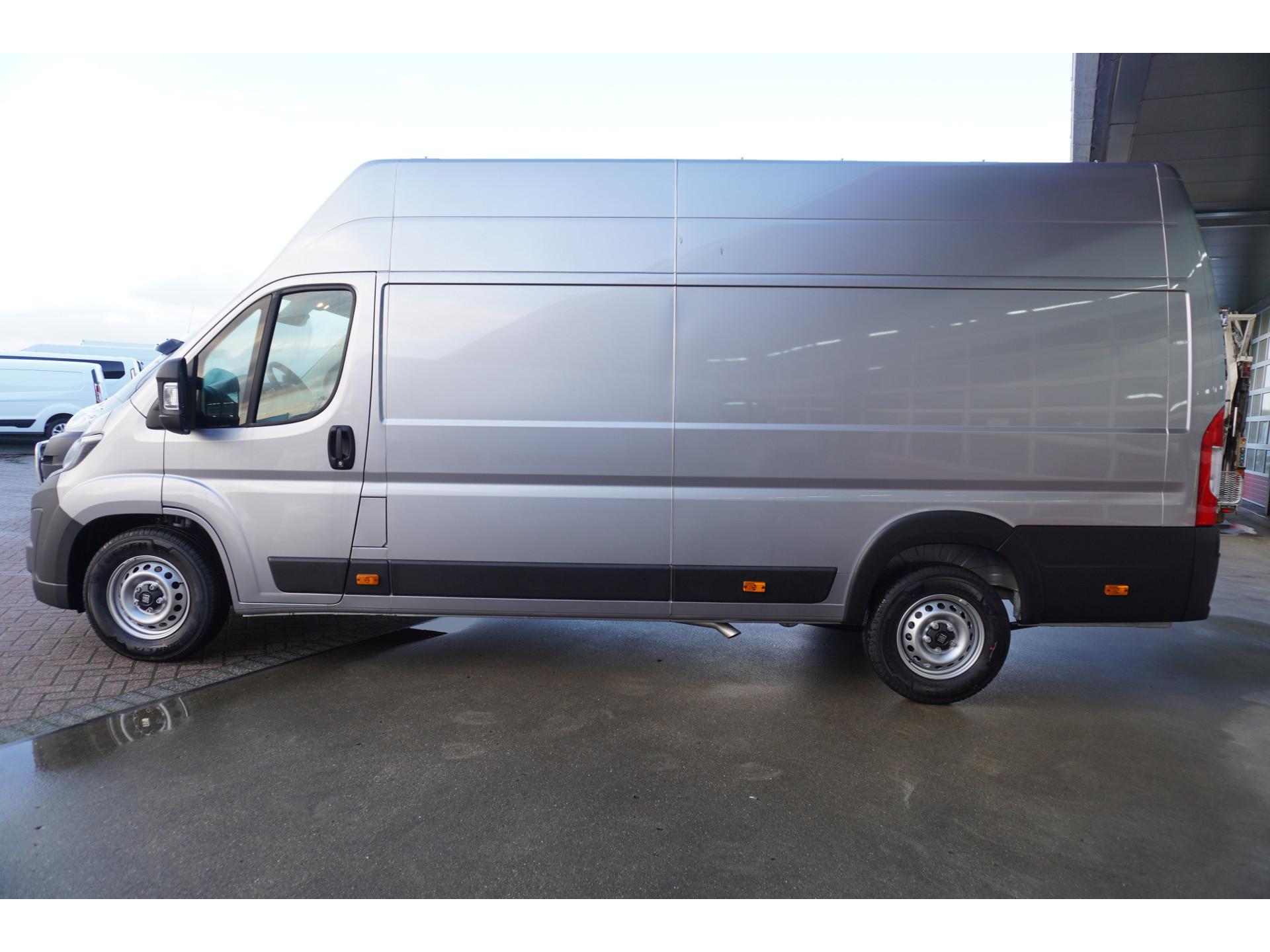 Foto 8 van Fiat 2.2 MultiJet 180PK S&S L4H3 techno Automaat