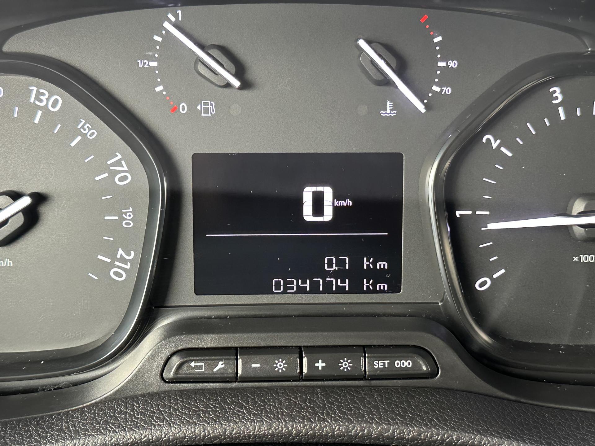 Foto 12 van Toyota 2.0 D-4D 145 PK / 1e EIGENAAR / 34.774 KM / INRICHTING / CRUISE / AIRCO / APPLE CARPLAY / ANDROID AUTO