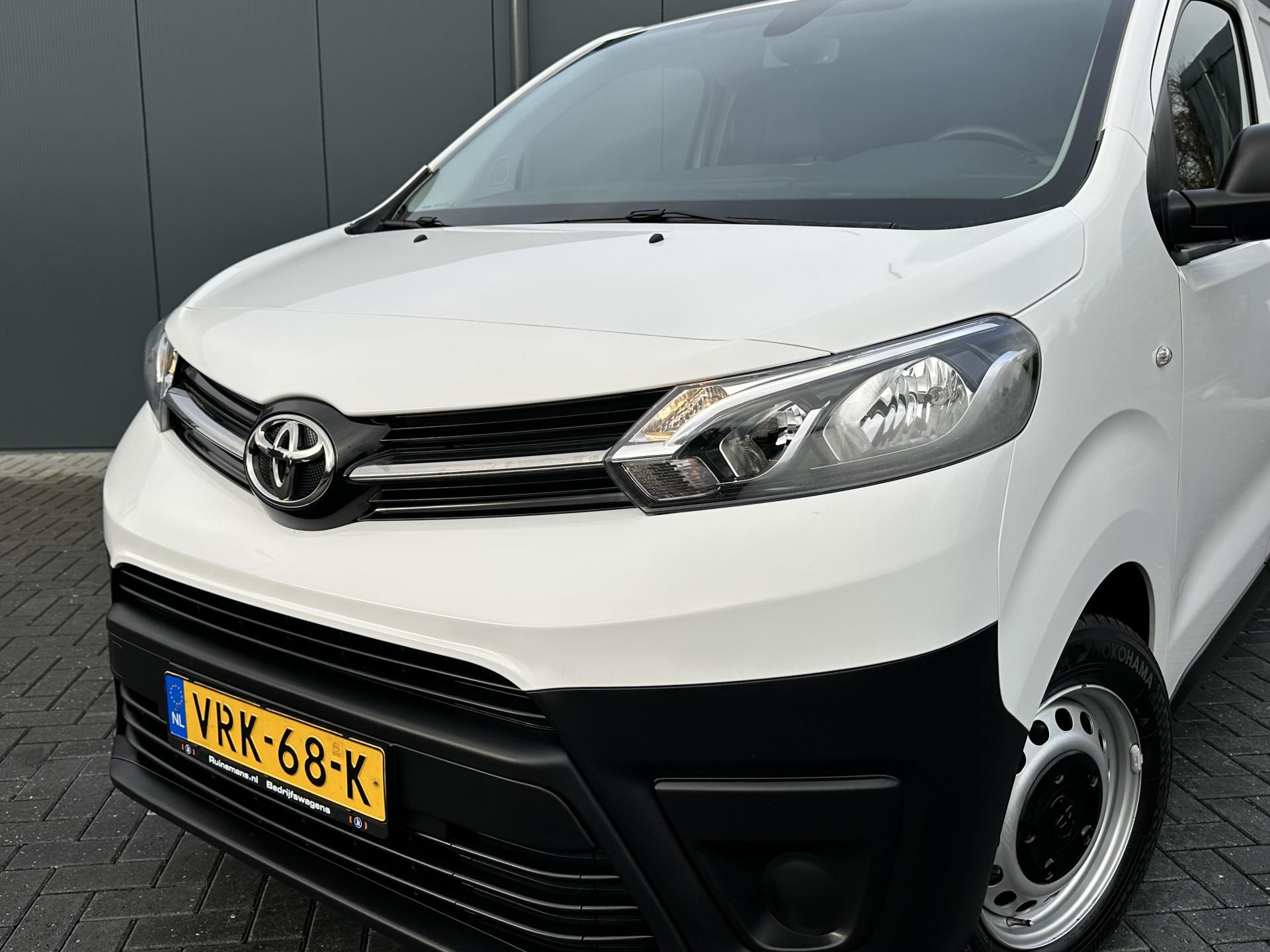 Foto 14 van Toyota 2.0 D-4D 145 PK / 1e EIGENAAR / 34.774 KM / INRICHTING / CRUISE / AIRCO / APPLE CARPLAY / ANDROID AUTO