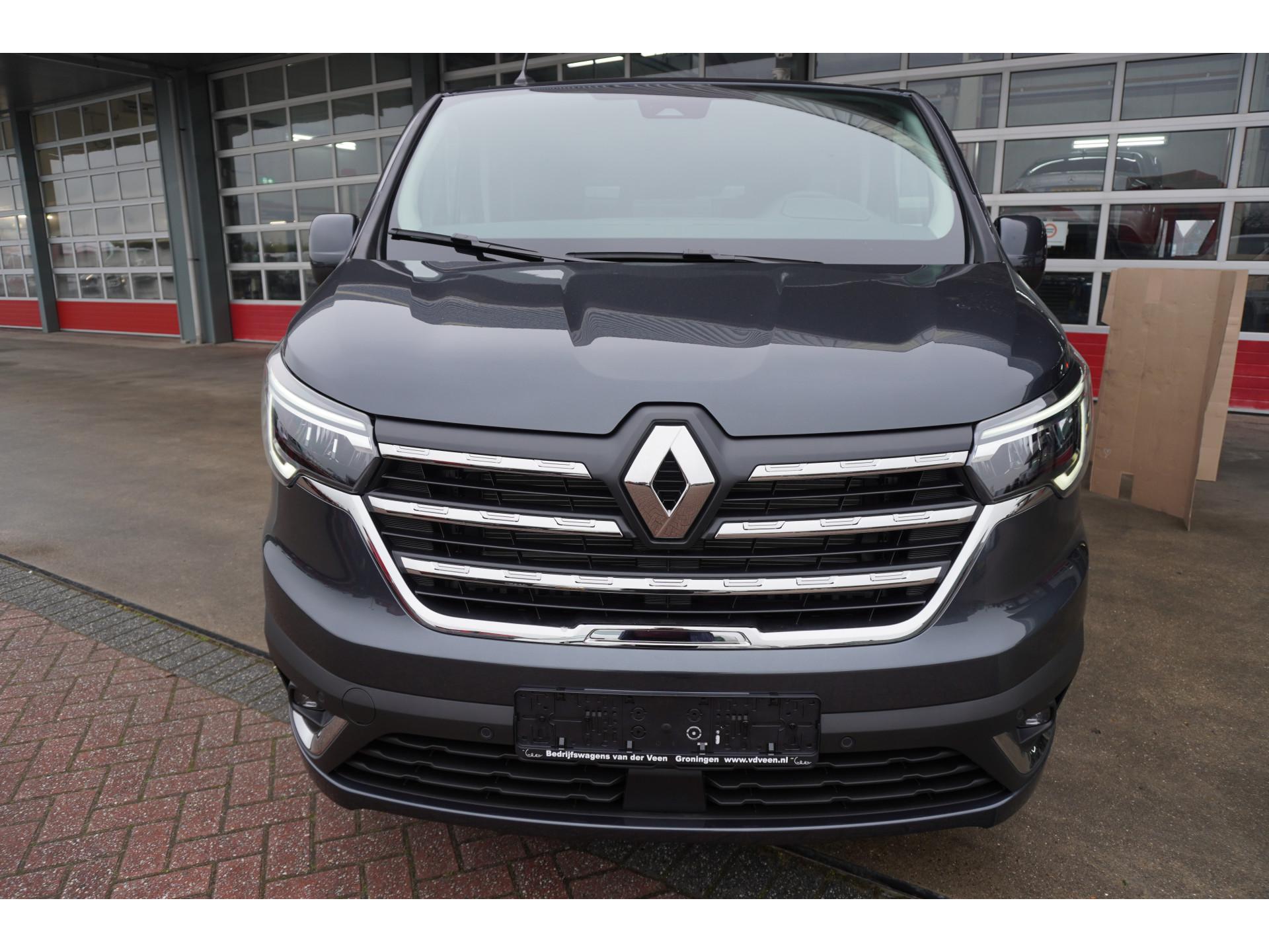 Foto 18 van Renault Trafic 2.0 dCi 150PK T30 L2H1 Luxe Schuifdeur L / R