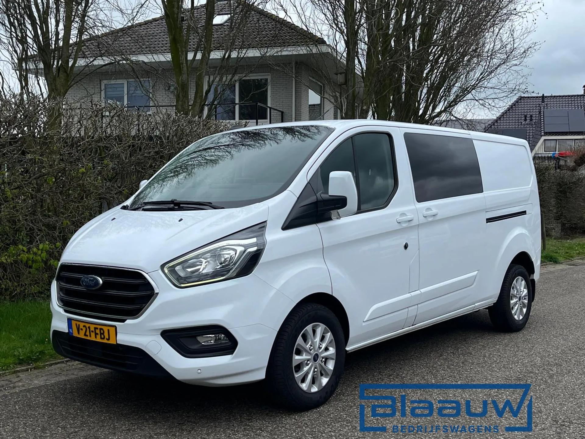 Foto 1 van Ford Transit Custom 2.0 TDCI 130 L2H1 Limited Dubbele cabine