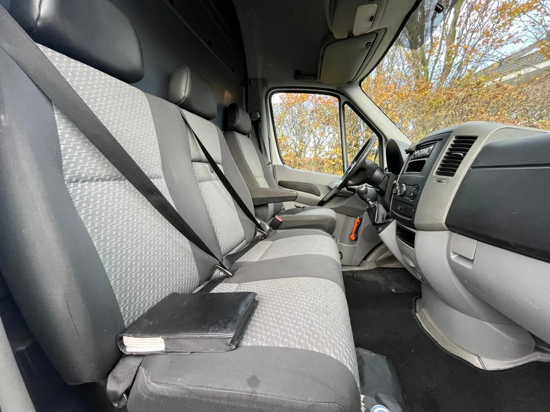 Foto 6 van Volkswagen Crafter L2H2 140PK | Airco 3500 KG trekgewicht