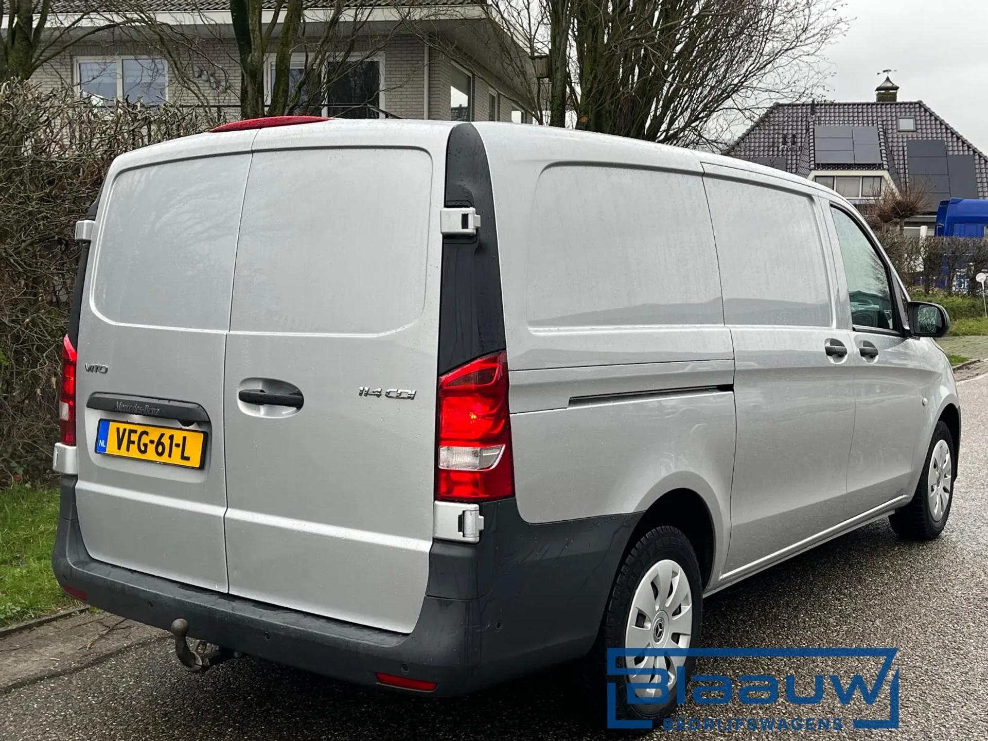 Foto 2 van Mercedes-Benz Vito 114 CDI Automaat | Lang Trekhaak | Camera | 2020 Euro6