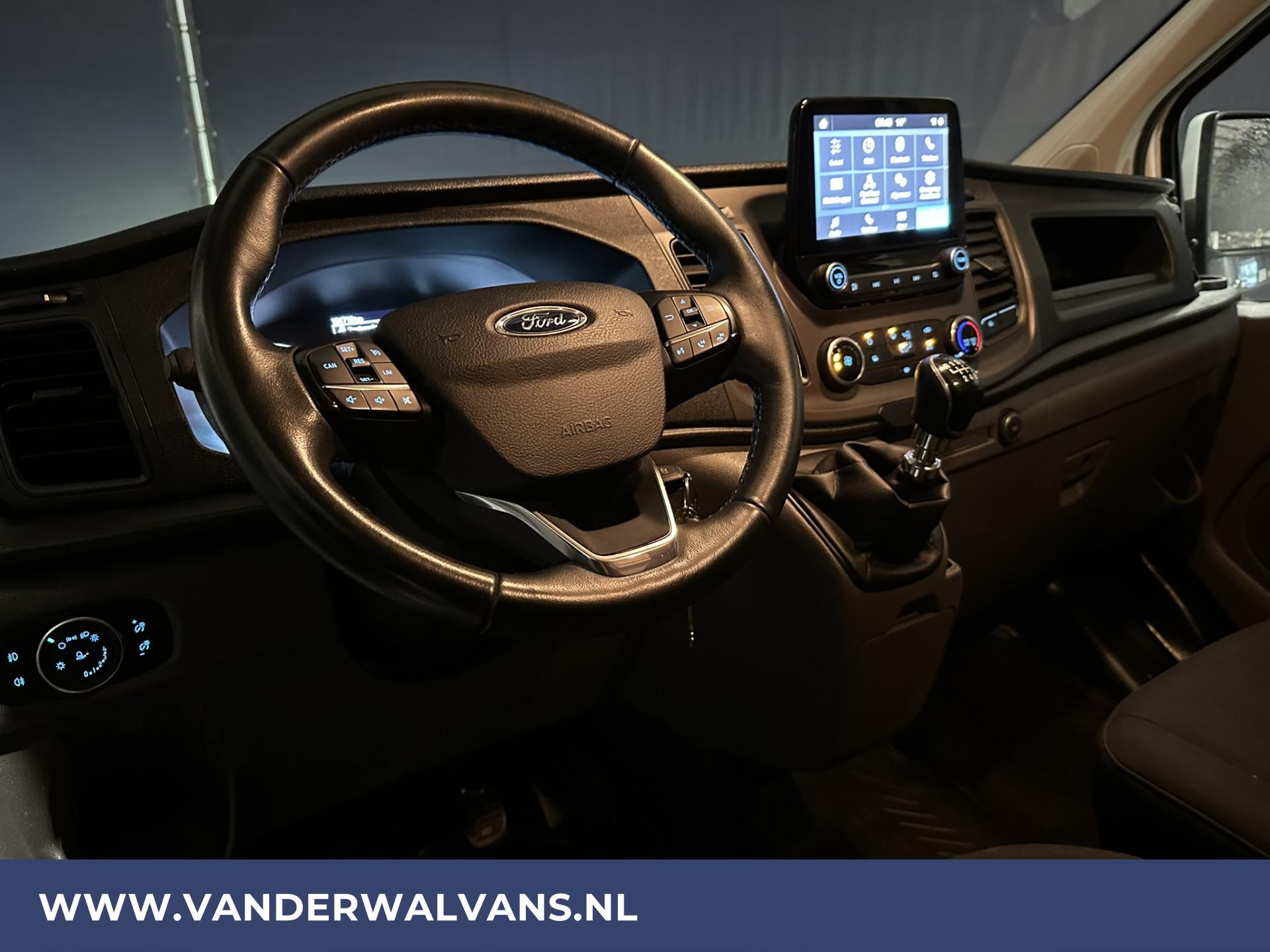 Foto 16 van Ford Transit Custom 2.0 TDCI L2H1 Euro6 Airco | Camera | Apple Carplay | Android Auto | Cruisecontrol | LED