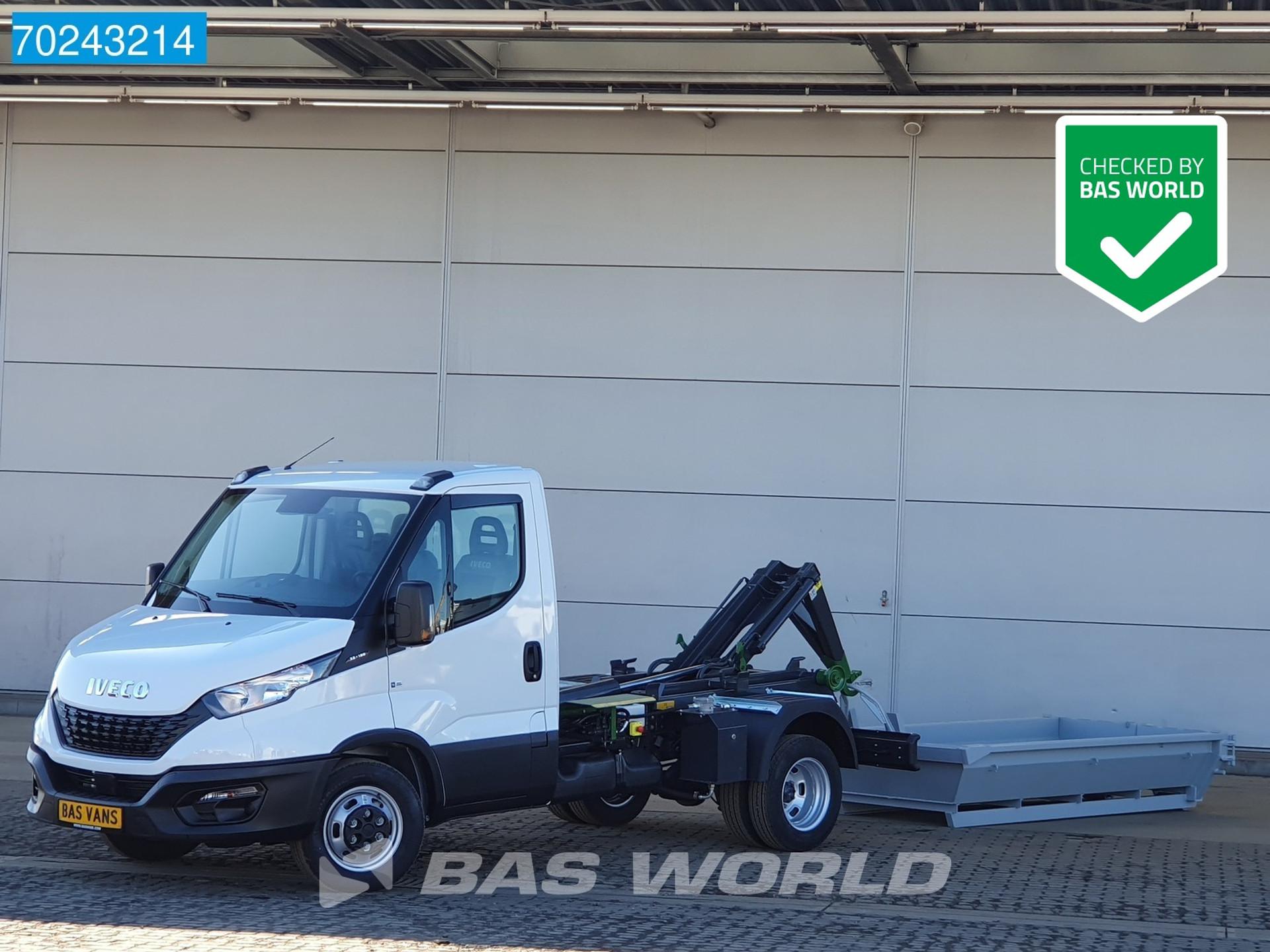 Foto 1 van Iveco 35C16 3.0 Haakarm Kipper Hooklift Abrollkipper 3Ton Airco Cruise control