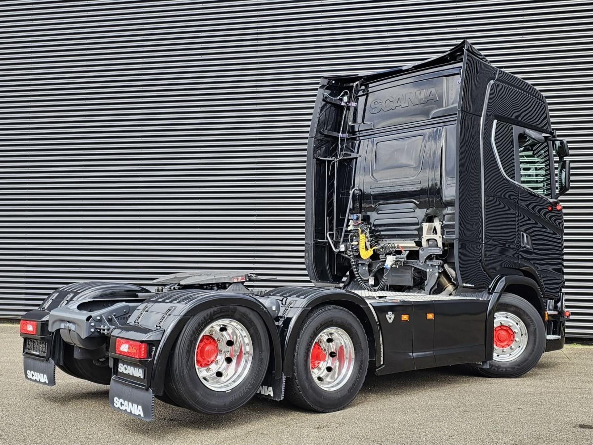 Foto 3 van Scania S530 V8 / 6x2 BOOGIE / EURO 6 / 75 T / 99.000 km!