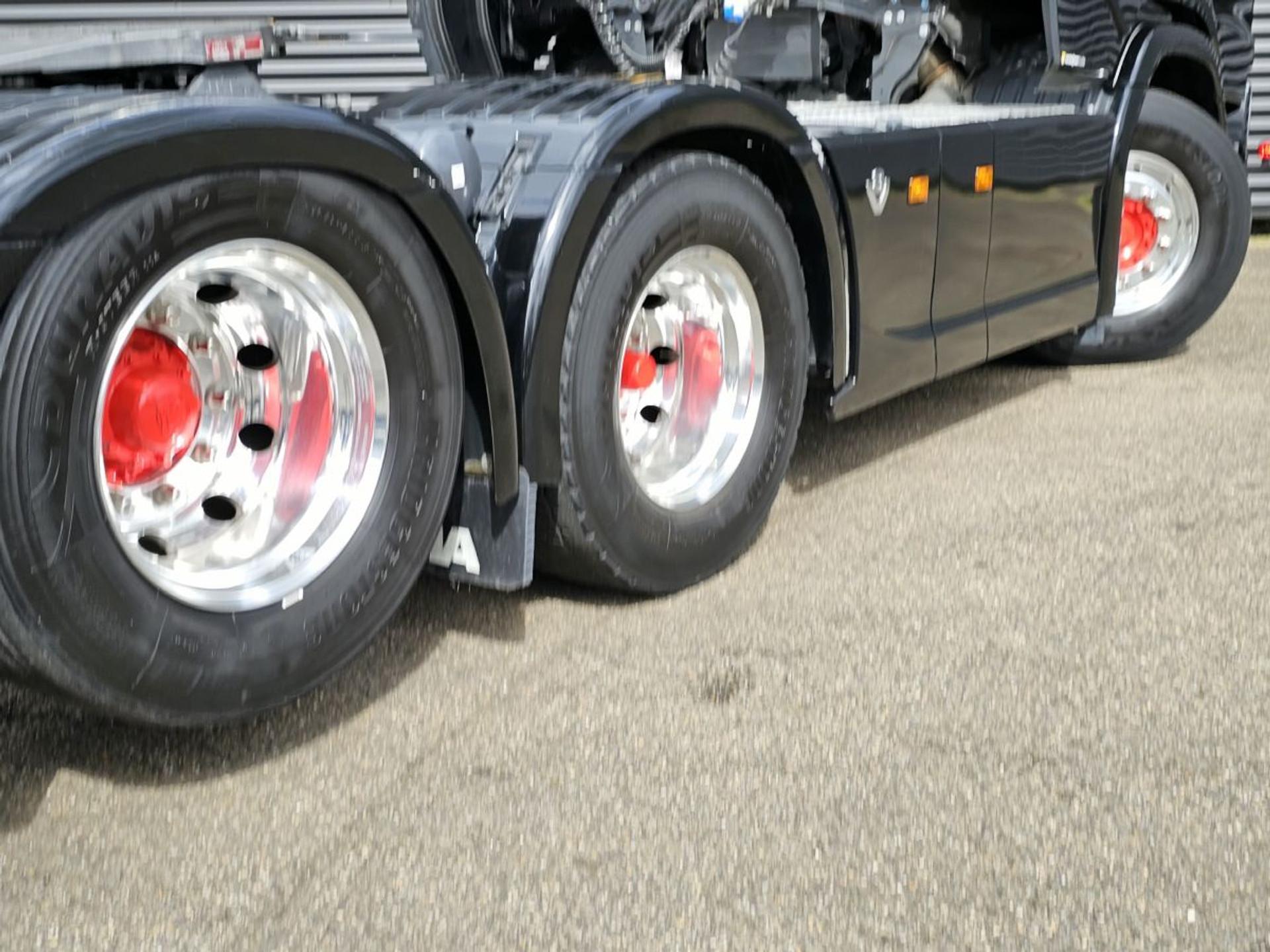 Foto 4 van Scania S530 V8 / 6x2 BOOGIE / EURO 6 / 75 T / 99.000 km!
