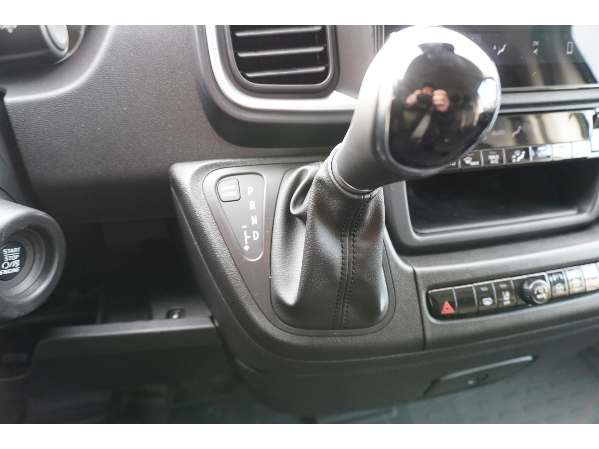 Foto 19 van Citroën 335 2.2 BlueHDi 180PK L3H2 Automaat