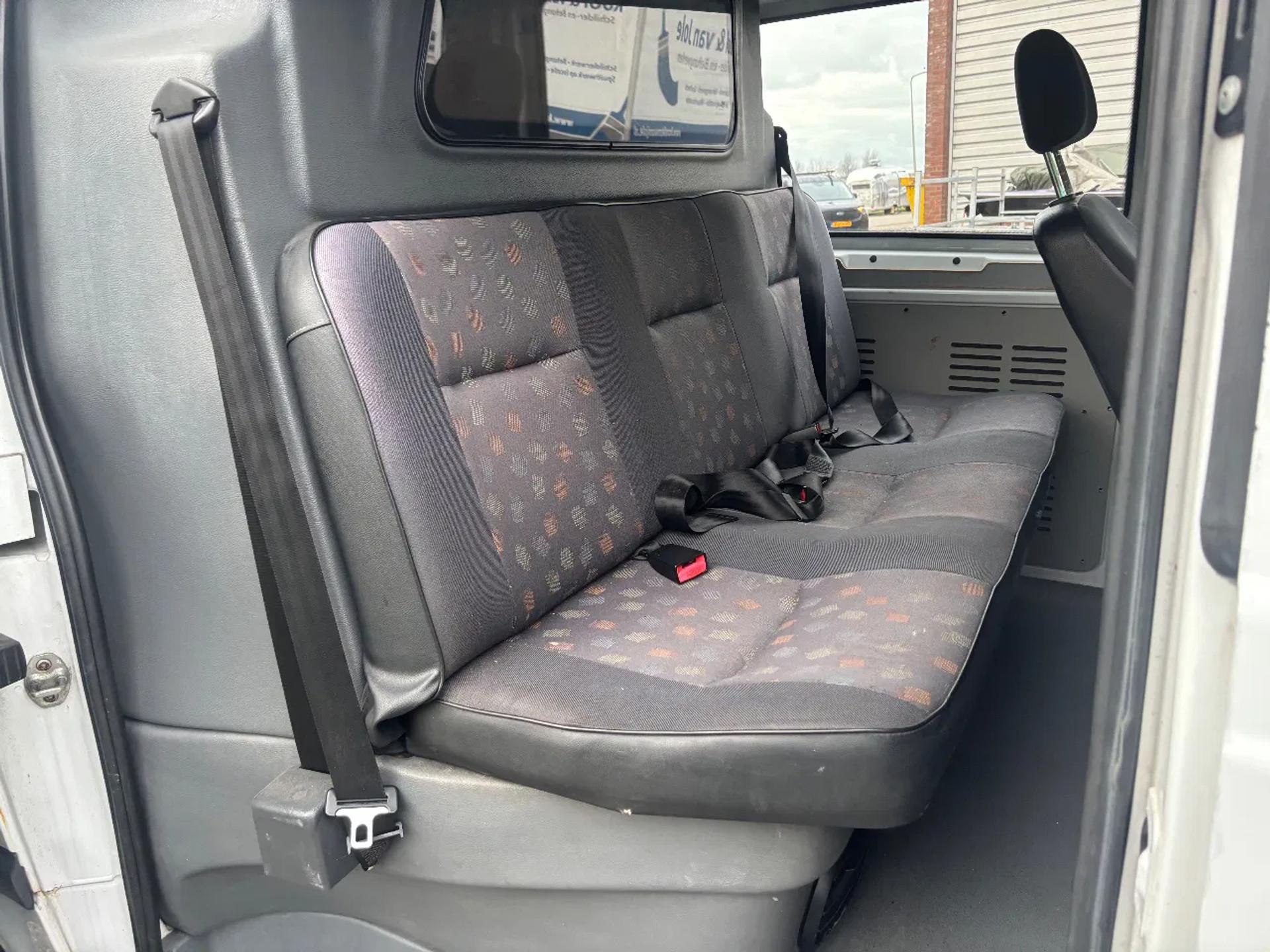 Foto 8 van Mercedes-Benz 109CDI L2H1 Dubbelcabine Airco Trekhaak