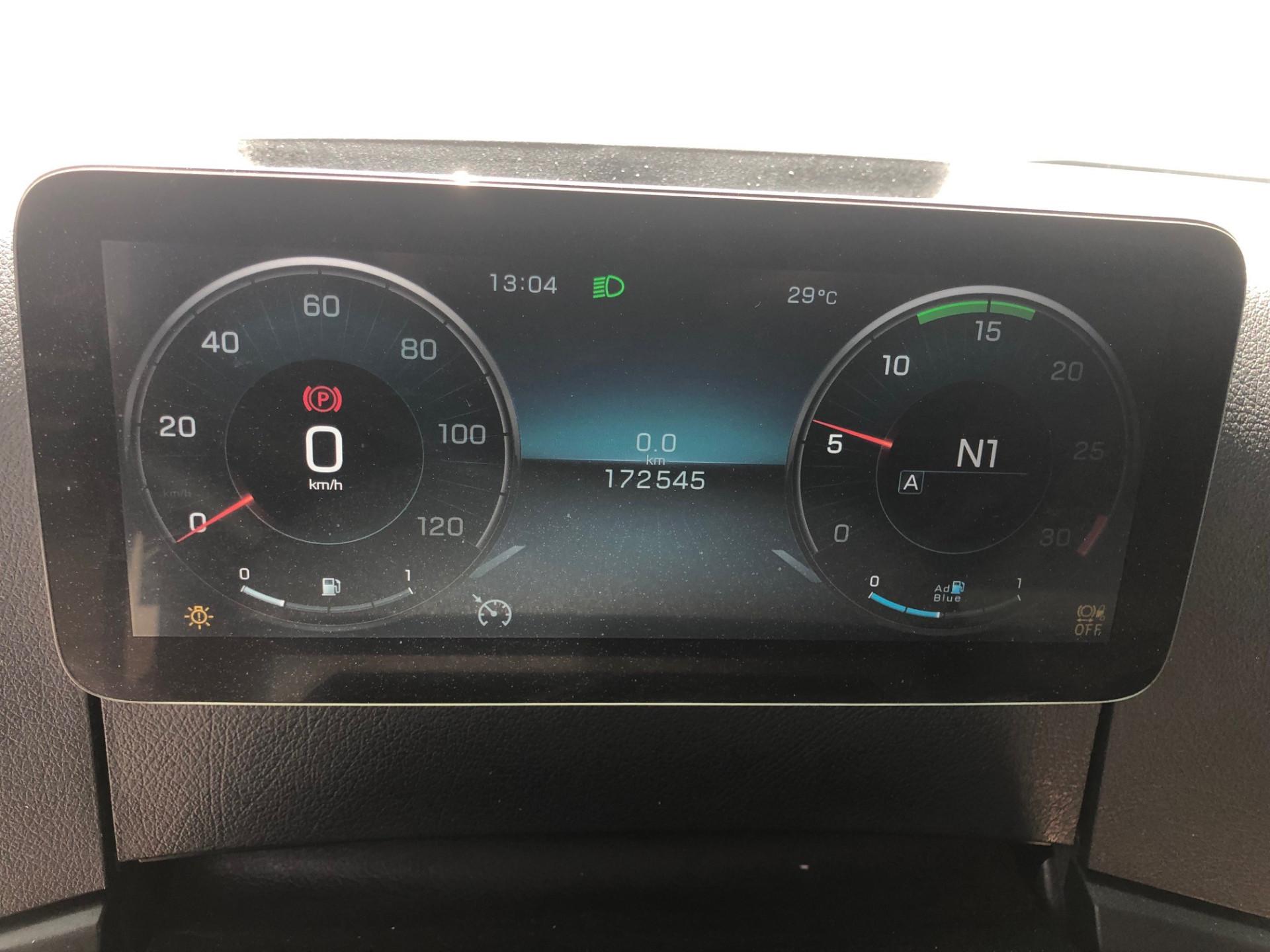 Foto 4 van Mercedes-Benz Actros 2124