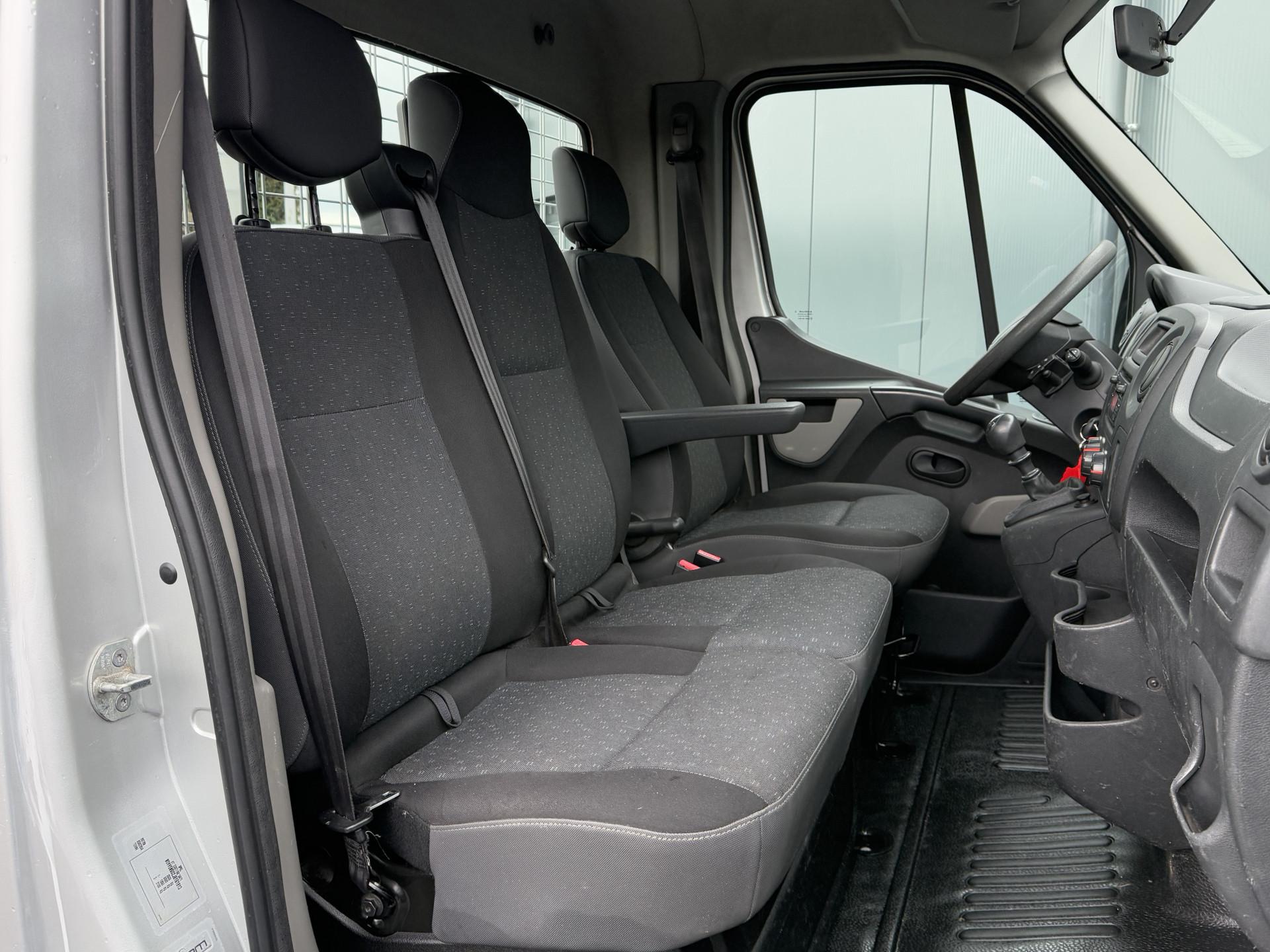 Foto 5 van Opel 2.3 CDTI 3.5T / PICK UP / 2.5T TREKHAAK / AIRCO / CRUISE / 3-ZITS