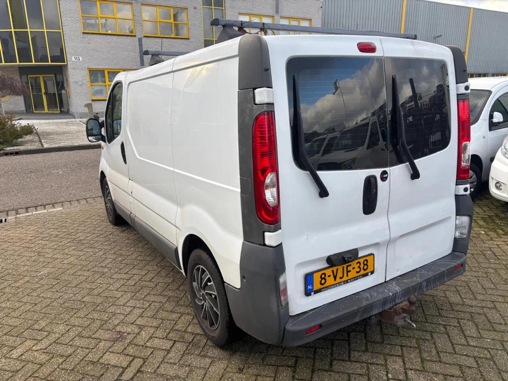 Foto 5 van Opel L1 airco