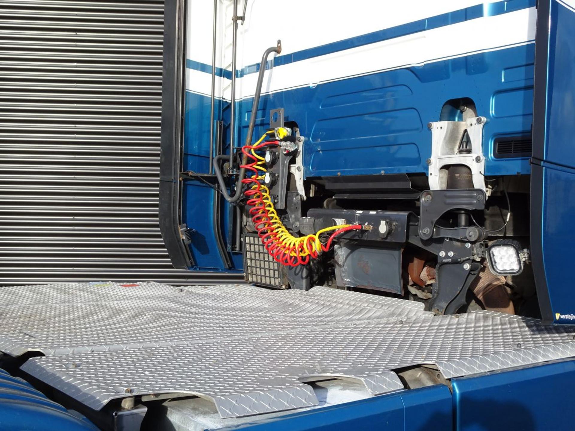 Foto 5 van Scania S730 V8 / 6x2 / BOOGIE / PARK COOLER / RETARDER / FULL AIR