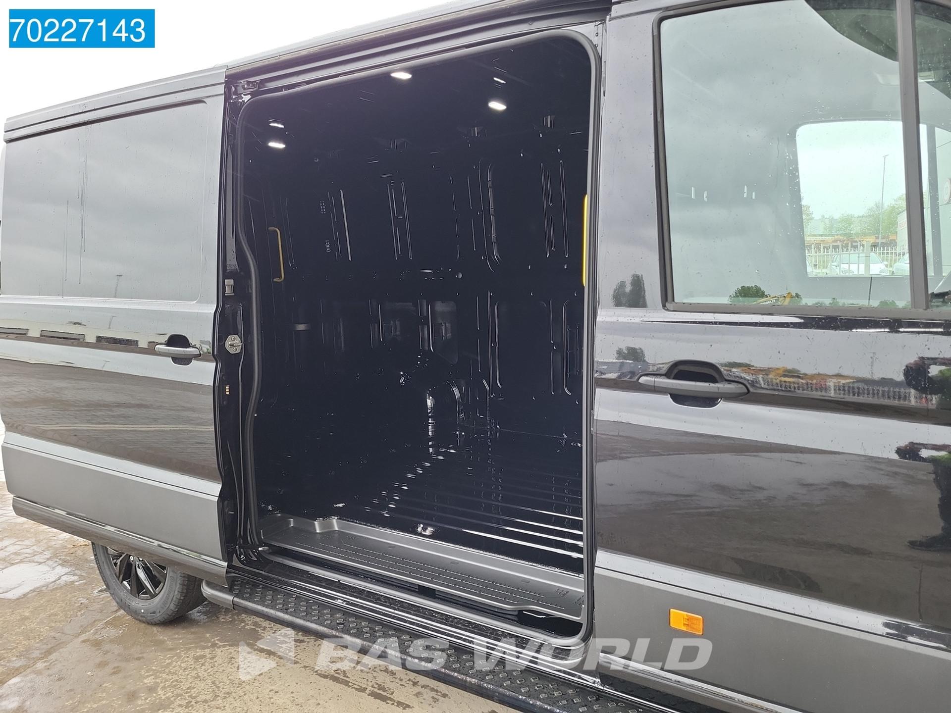 Foto 6 van MAN TGE 3.180 Automaat Black Edition L3H2 LED Grootbeeld CarPlay Camera L2H1 9m3 Airco Cruise control