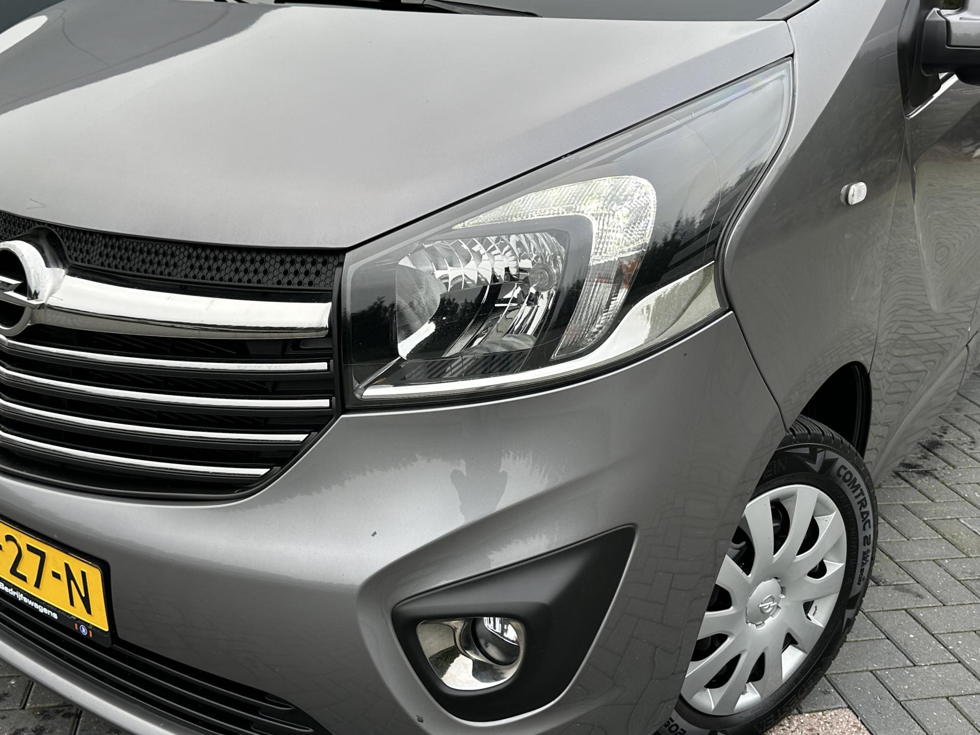 Foto 16 van Opel 1.6 CDTI 122 PK SPORT / L1H1 / Edition / 2x SCHUIFDEUR / CAMERA / AIRCO / CRUISE / 3-ZITS / ACHTERKLEP