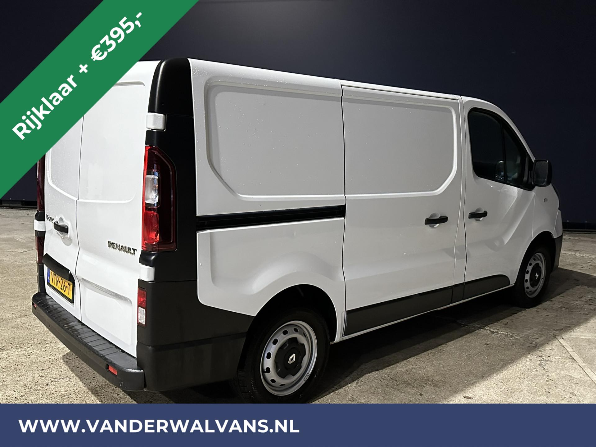 Foto 12 van Renault Trafic 2.0 dCi 145pk Automaat L1H1 Euro6 *Rijklaar* Airco | Xenon | 3-zits