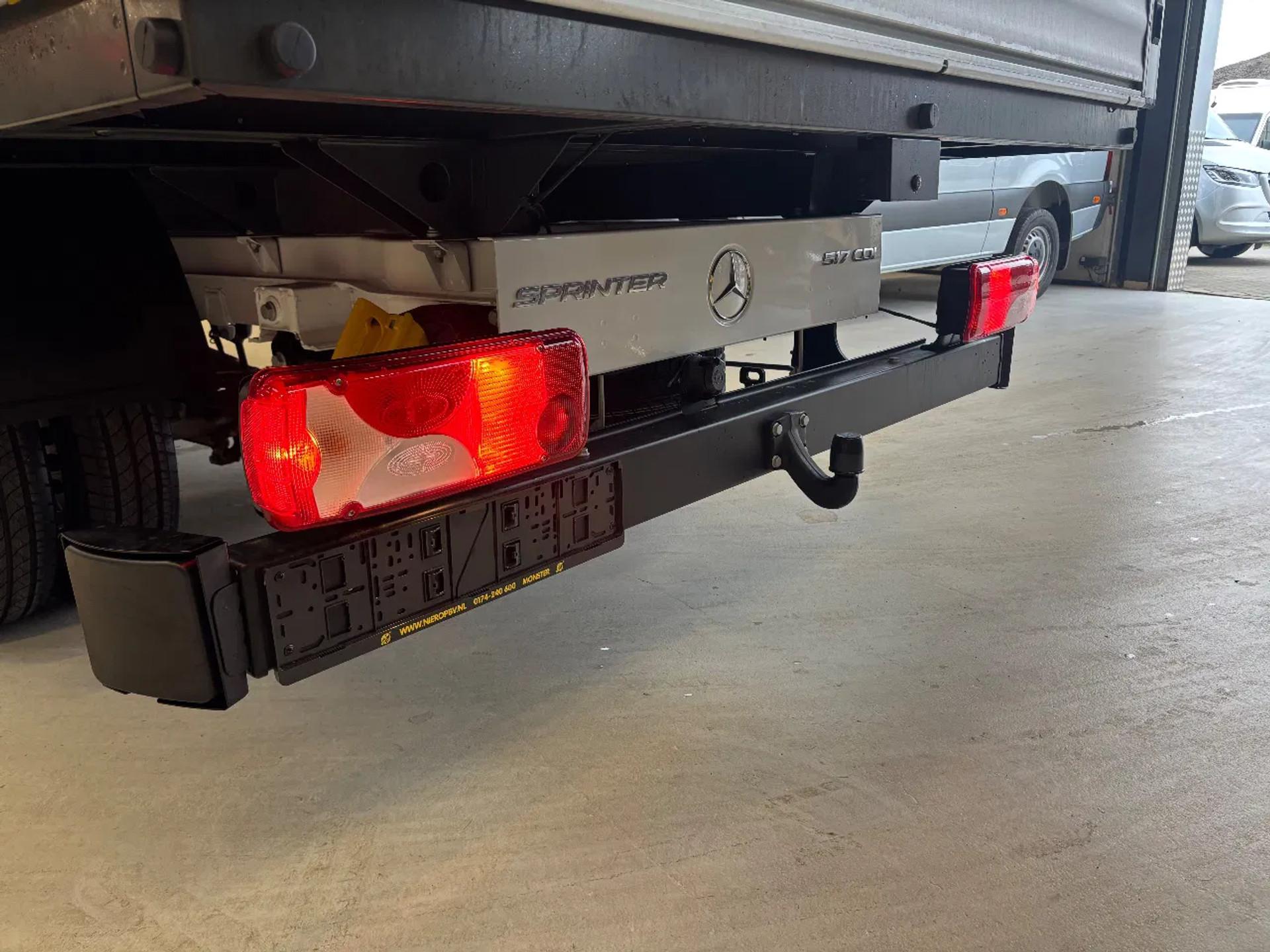 Foto 6 van Mercedes-Benz 517CDI Dubbelcabine 6 Persoons Openlaadbak Airco Cruisecontrol Trekhaak NIEUW BPM VRIJ