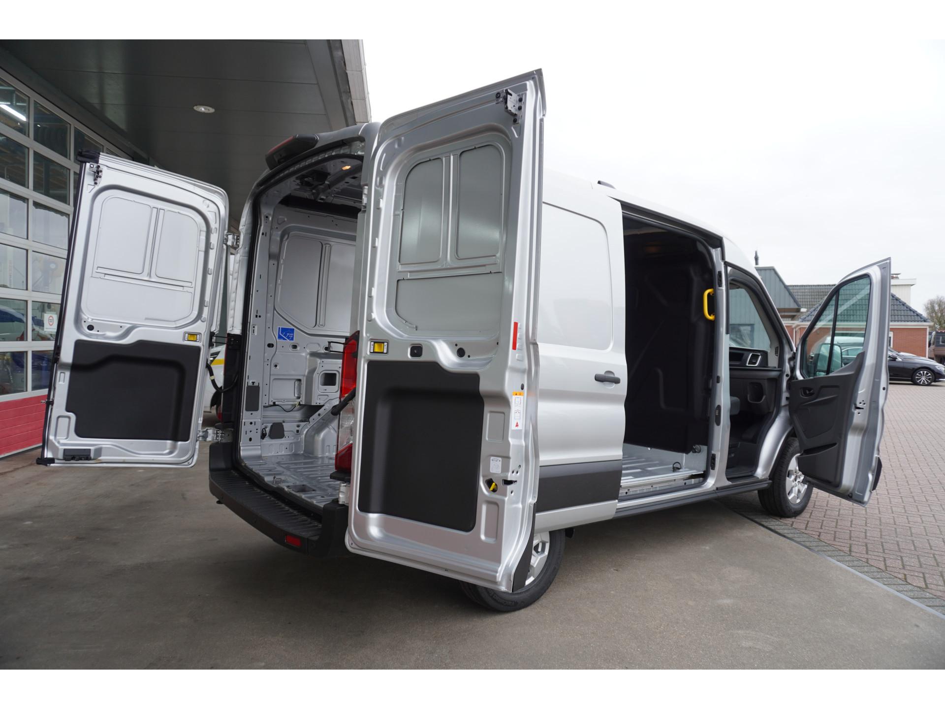 Foto 5 van Ford 350M 2.0 TDCI 165PK L2H2 Limited Automaat