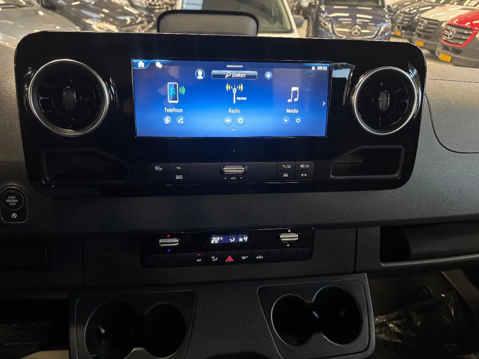Foto 12 van Mercedes-Benz 317CDI Openlaadbak Automaat Airco Cruisecontrol NIEUW BPM VRIJ