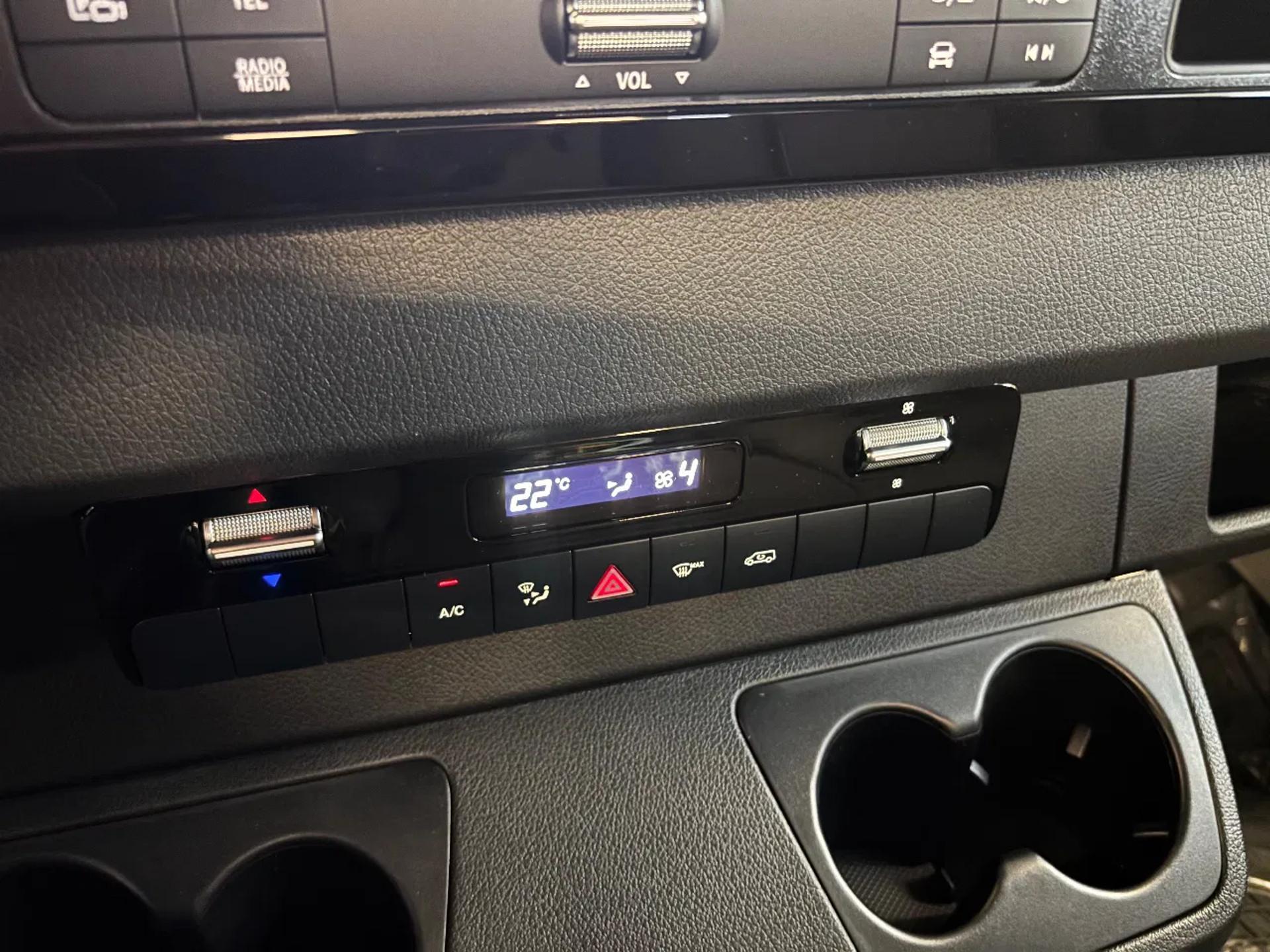 Foto 13 van Mercedes-Benz 317CDI Openlaadbak Automaat Airco Cruisecontrol NIEUW BPM VRIJ