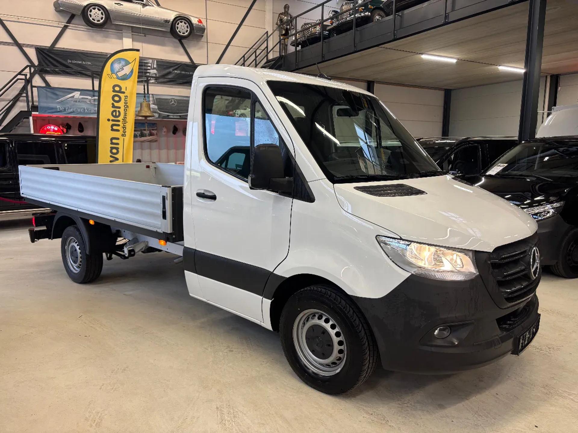 Foto 3 van Mercedes-Benz 317CDI Openlaadbak Automaat Airco Cruisecontrol NIEUW BPM VRIJ