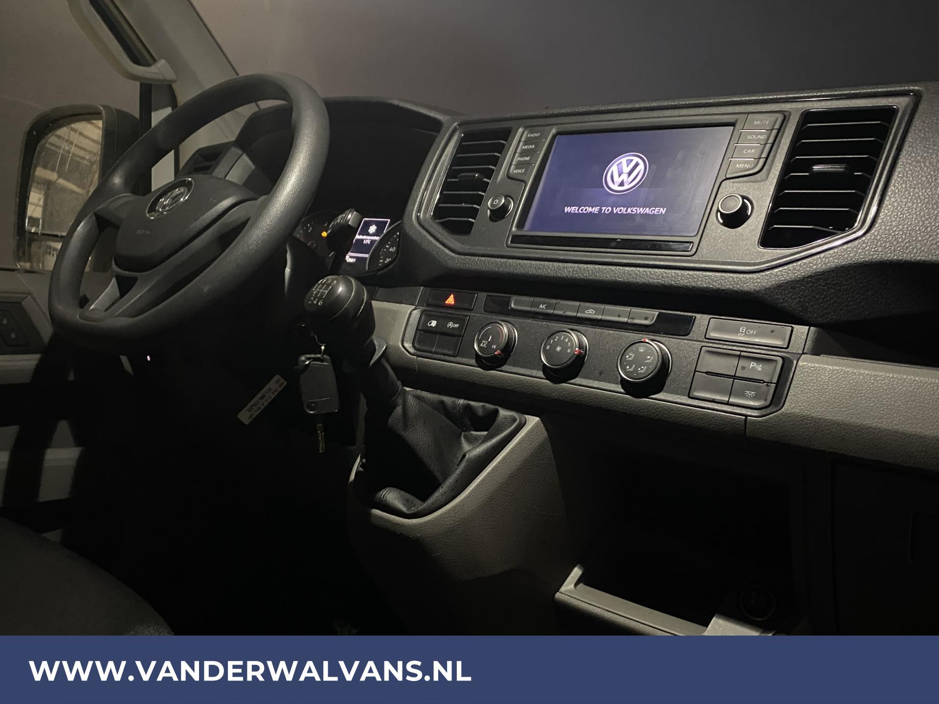 Foto 13 van Volkswagen Crafter 35 2.0TDI 140pk L5H4 (L4H3) XXL Euro6 Airco | Apple carplay