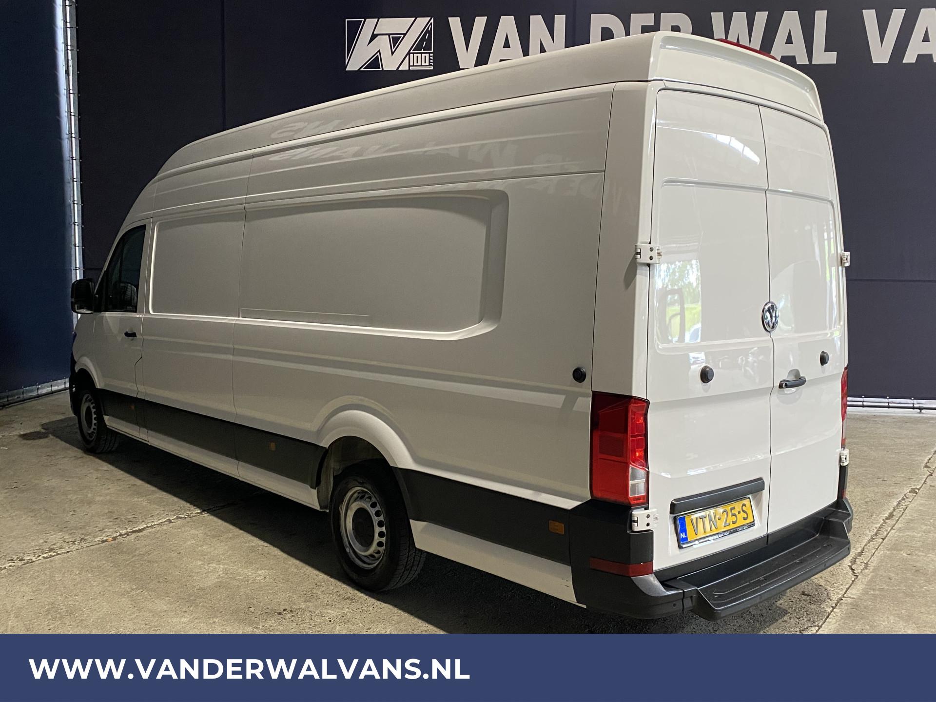 Foto 2 van Volkswagen Crafter 35 2.0TDI 140pk L5H4 (L4H3) XXL Euro6 Airco | Apple carplay