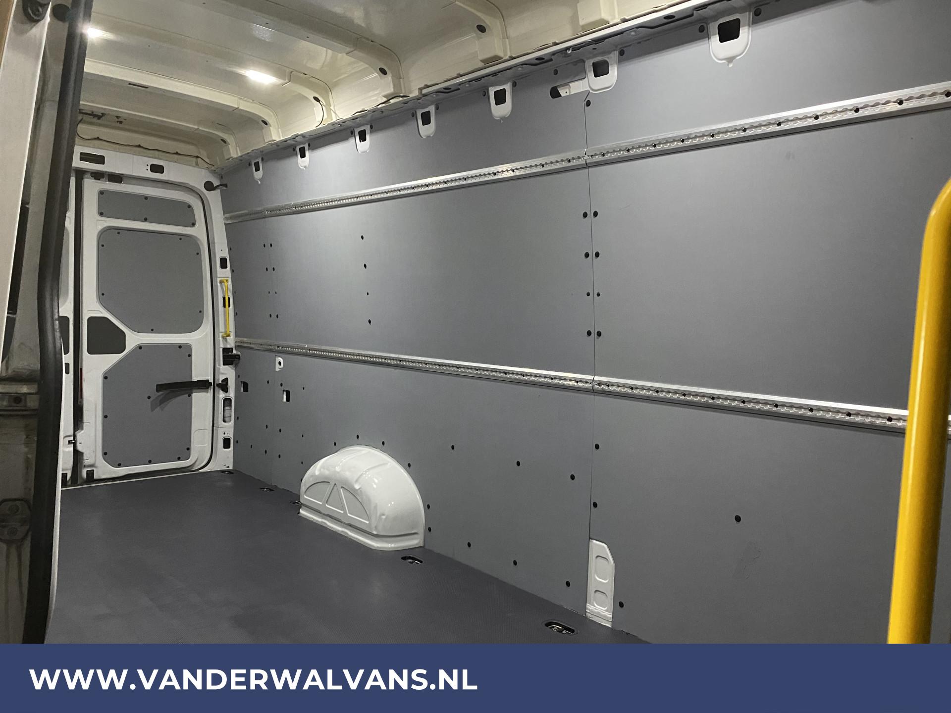 Foto 8 van Volkswagen Crafter 35 2.0TDI 140pk L5H4 (L4H3) XXL Euro6 Airco | Apple carplay