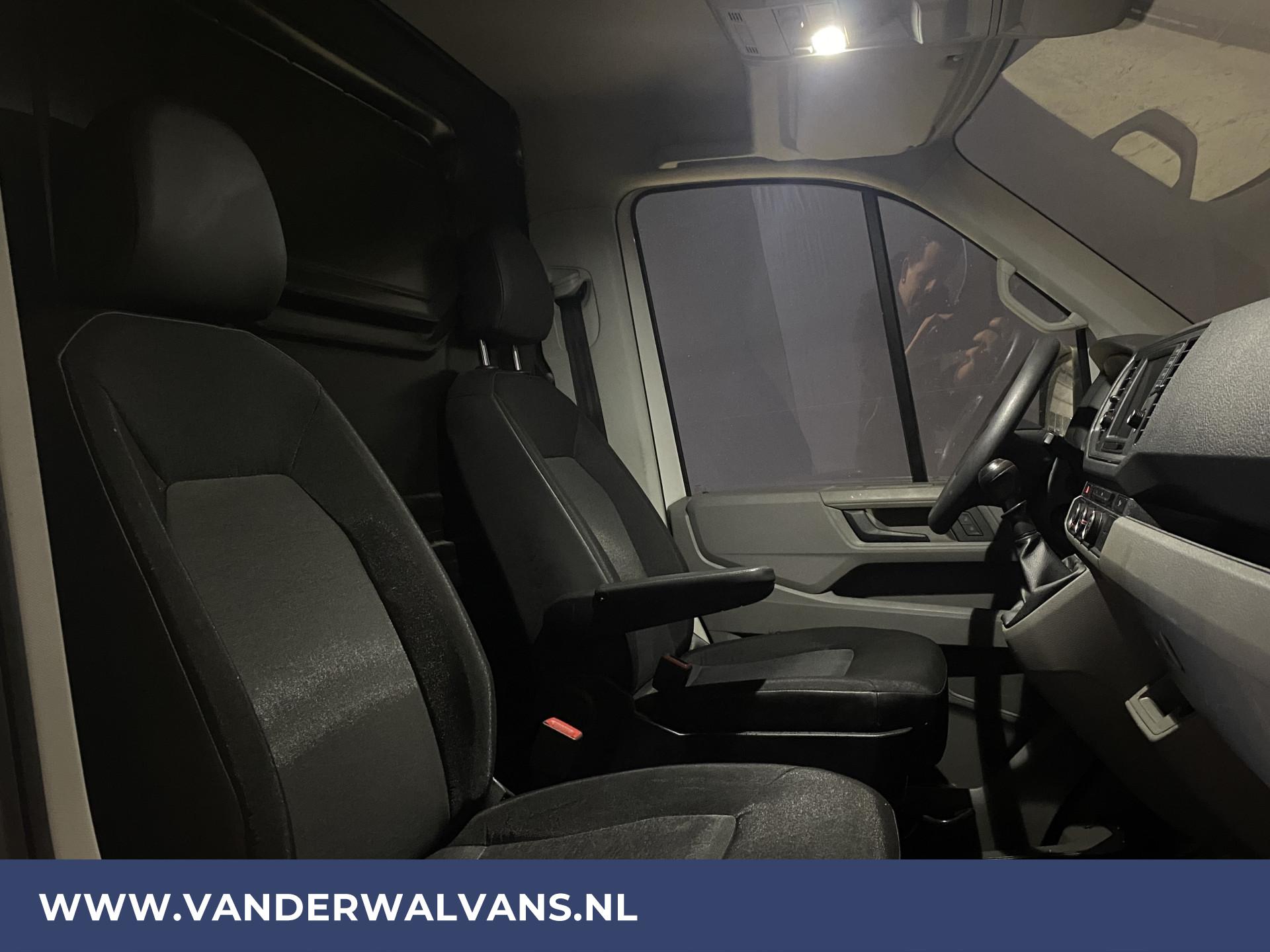 Foto 9 van Volkswagen Crafter 35 2.0TDI 140pk L5H4 (L4H3) XXL Euro6 Airco | Apple carplay