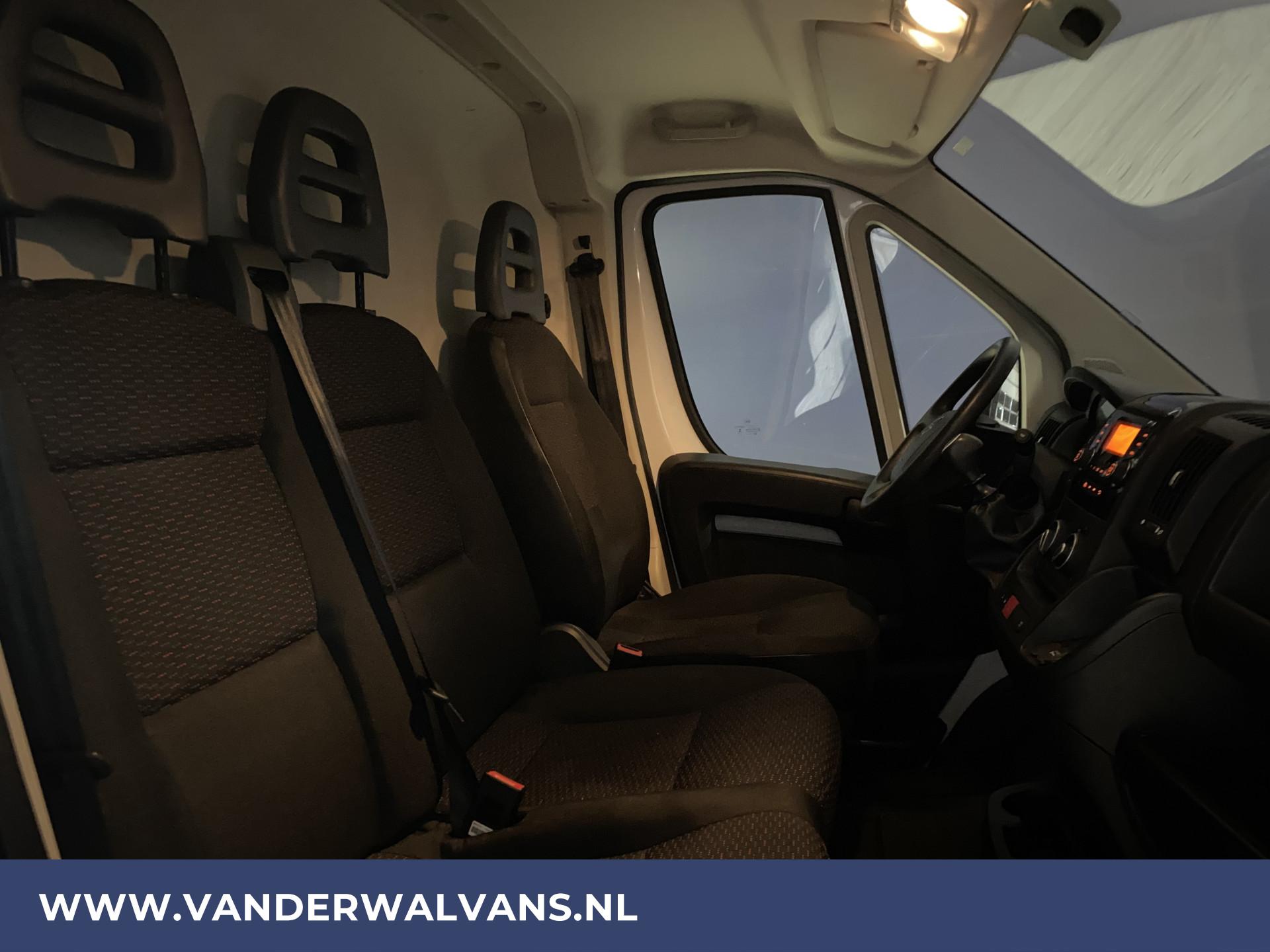Foto 9 van Opel Movano 2.2D 140pk L4H2 Euro6 Airco | Cruise | 3-zits