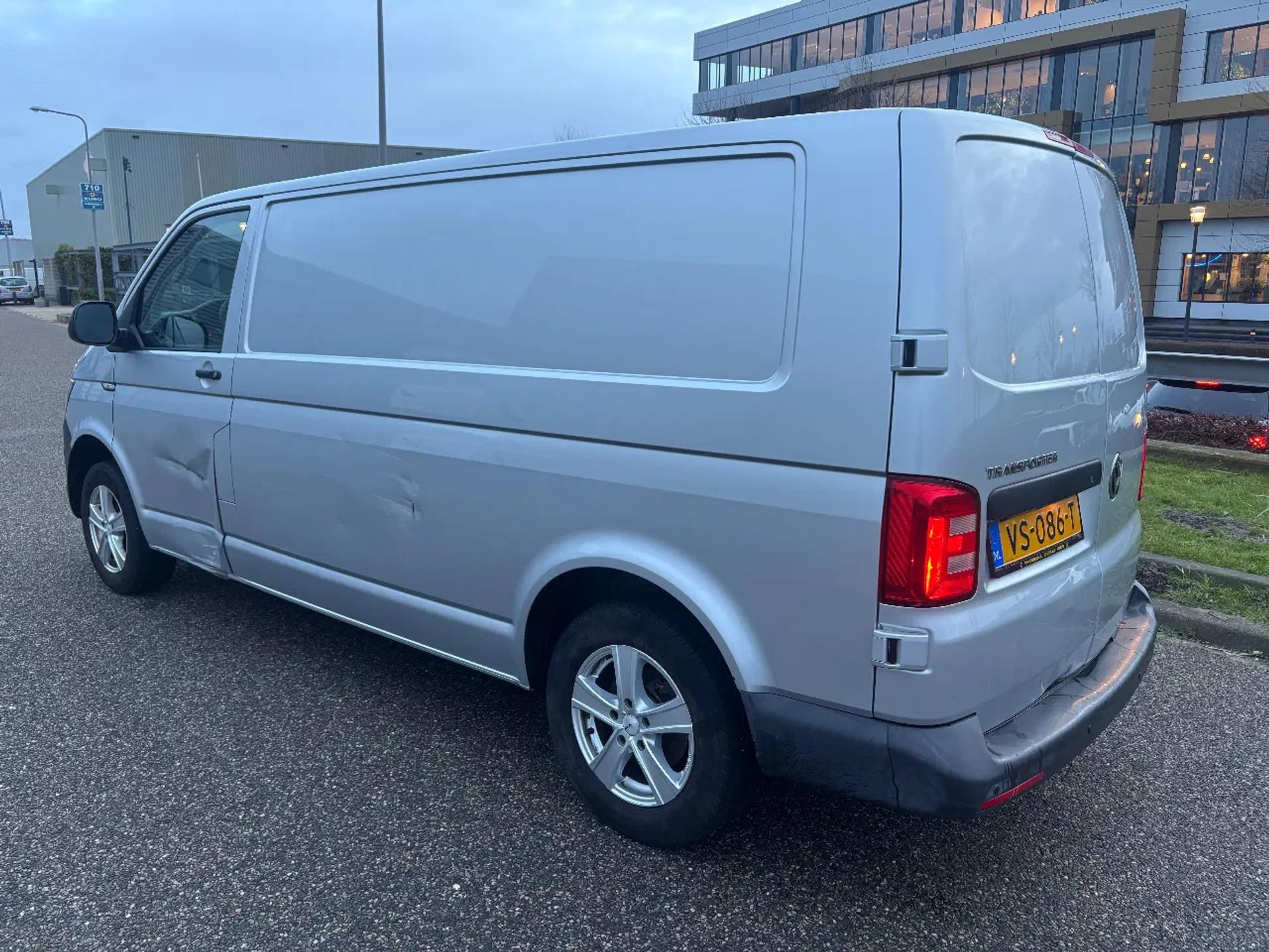 Foto 5 van Volkswagen 2.0TDI L2H1 Airco Navi 3 Zits